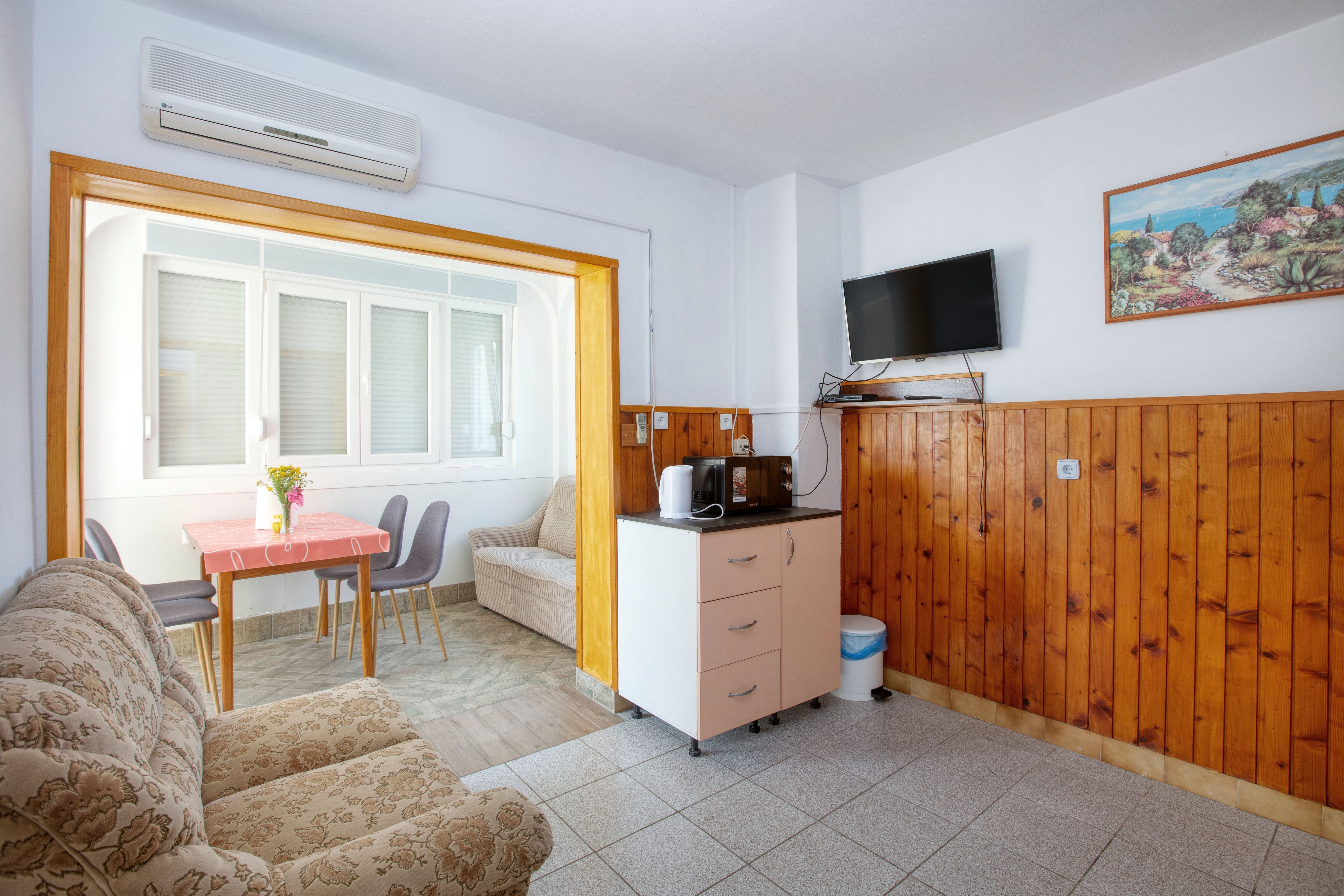 Two bedroom apartment with terrace and sea view Grebaštica (Šibenik) (A-20736-d) Two bedroom apartment with terrace and sea view Grebaštica (Šibenik) (A-20736-d)