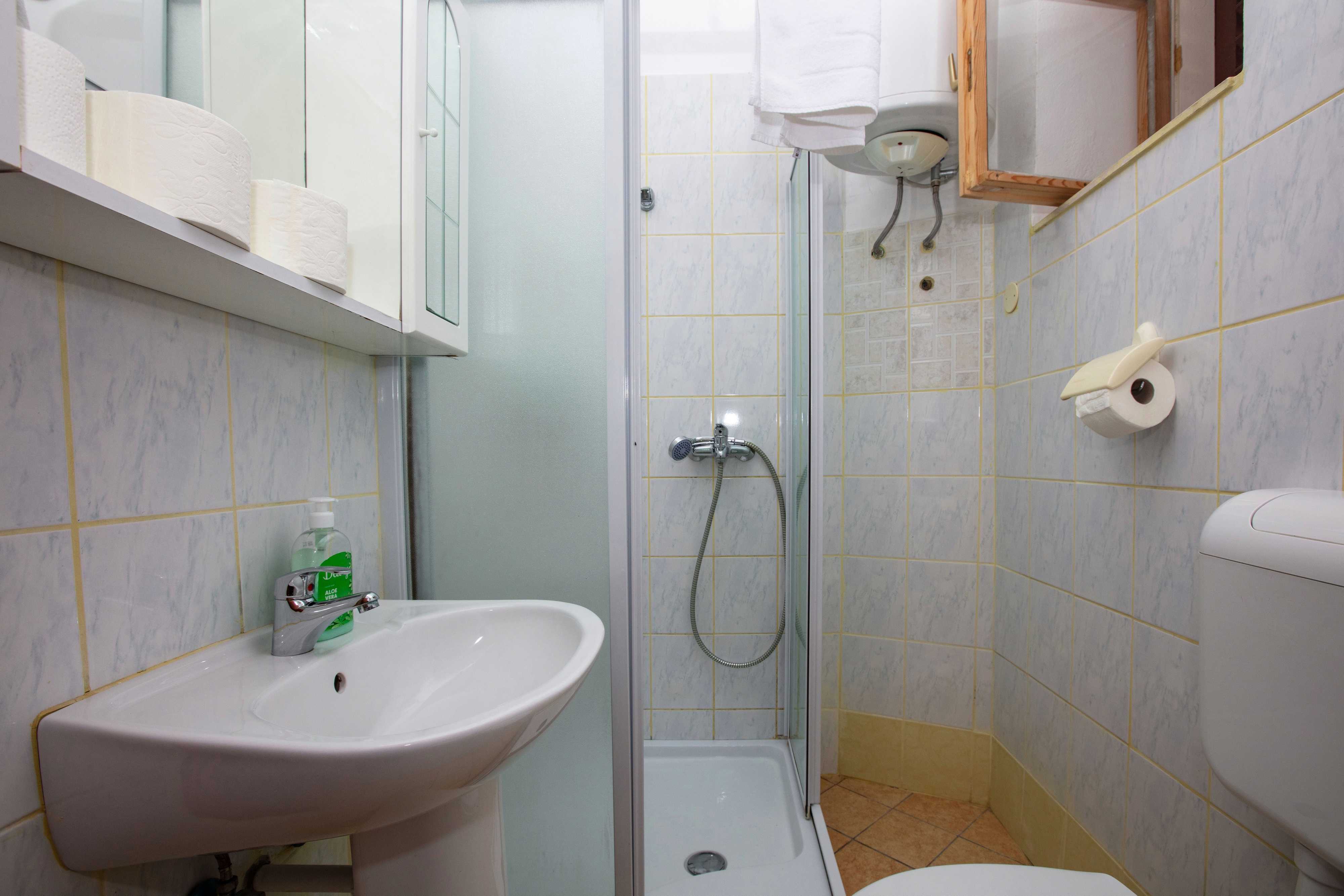 One bedroom apartment with terrace Grebaštica, Šibenik  A-e
