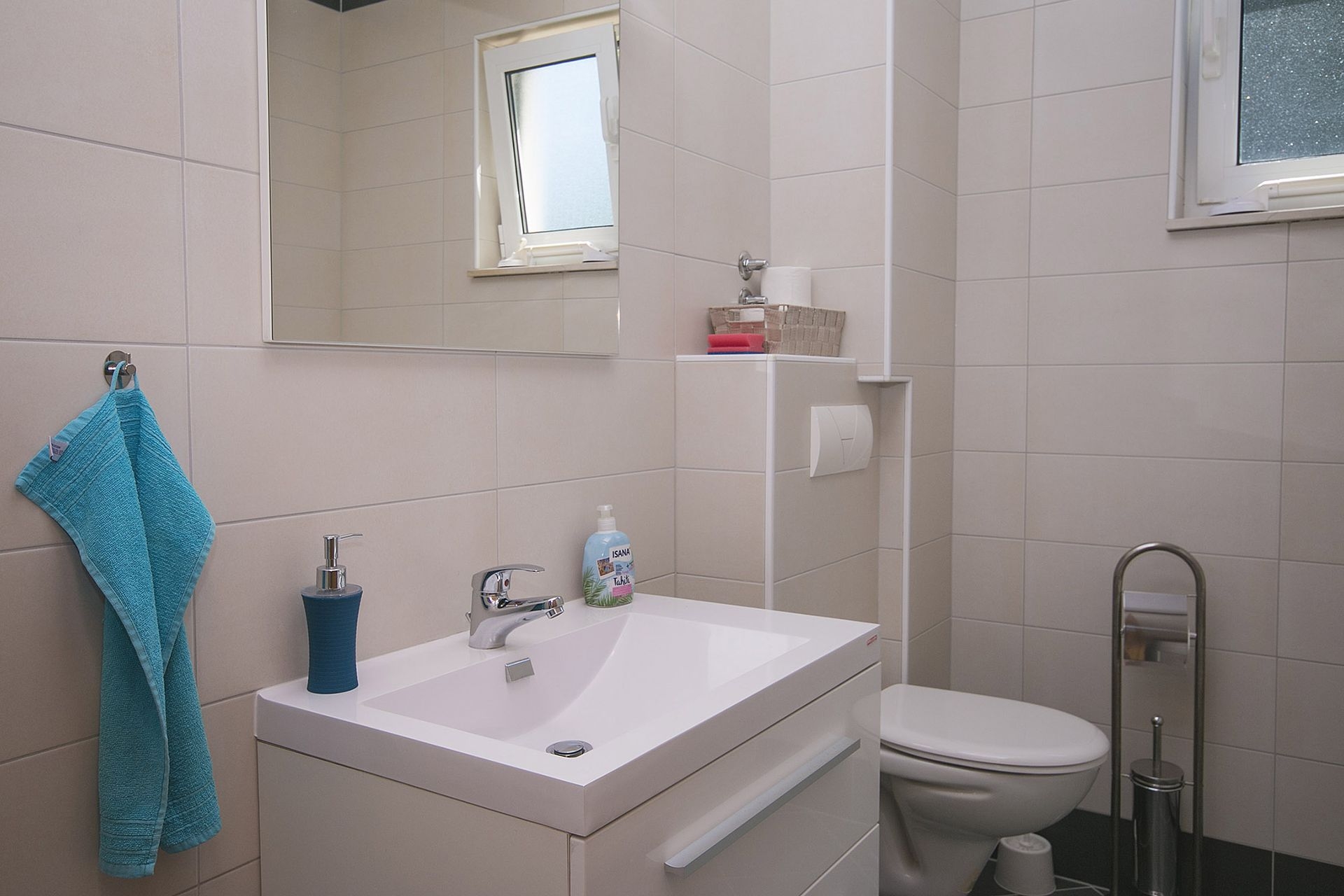 Two bedroom apartment with balcony and sea view Brela, Makarska  A-a