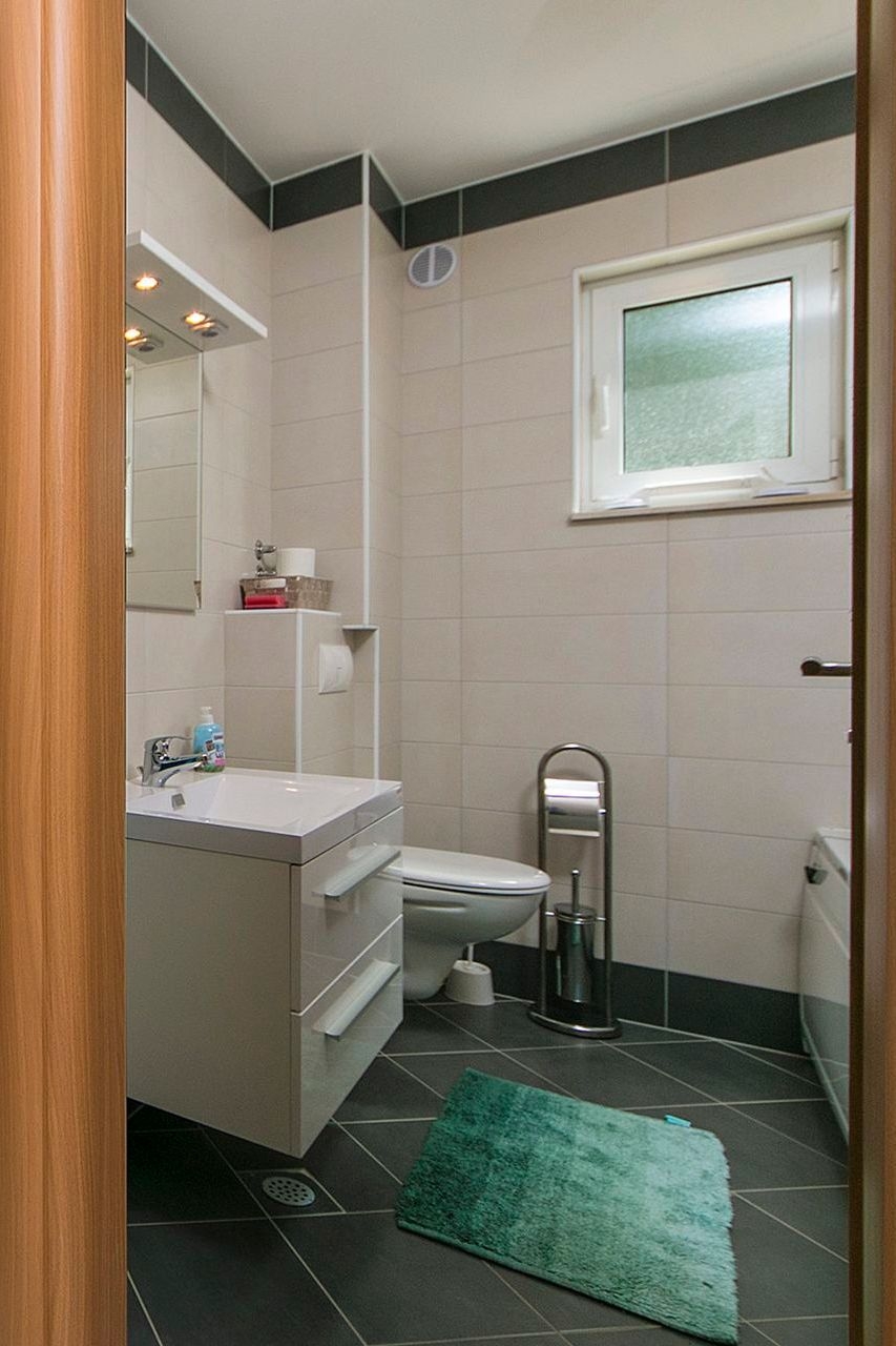Two bedroom apartment with balcony and sea view Brela, Makarska  A-a