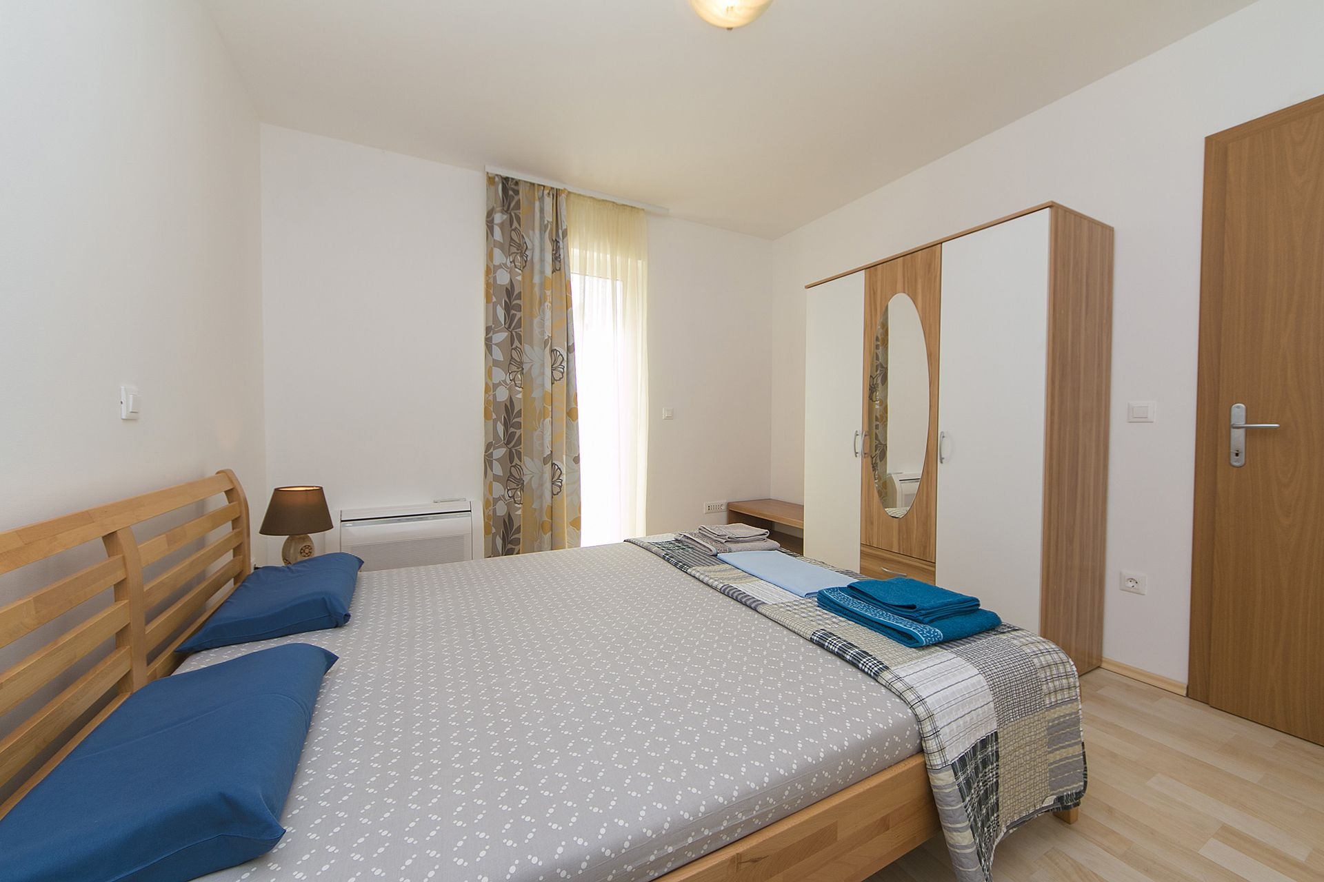 Two bedroom apartment with balcony and sea view Brela, Makarska  A-a