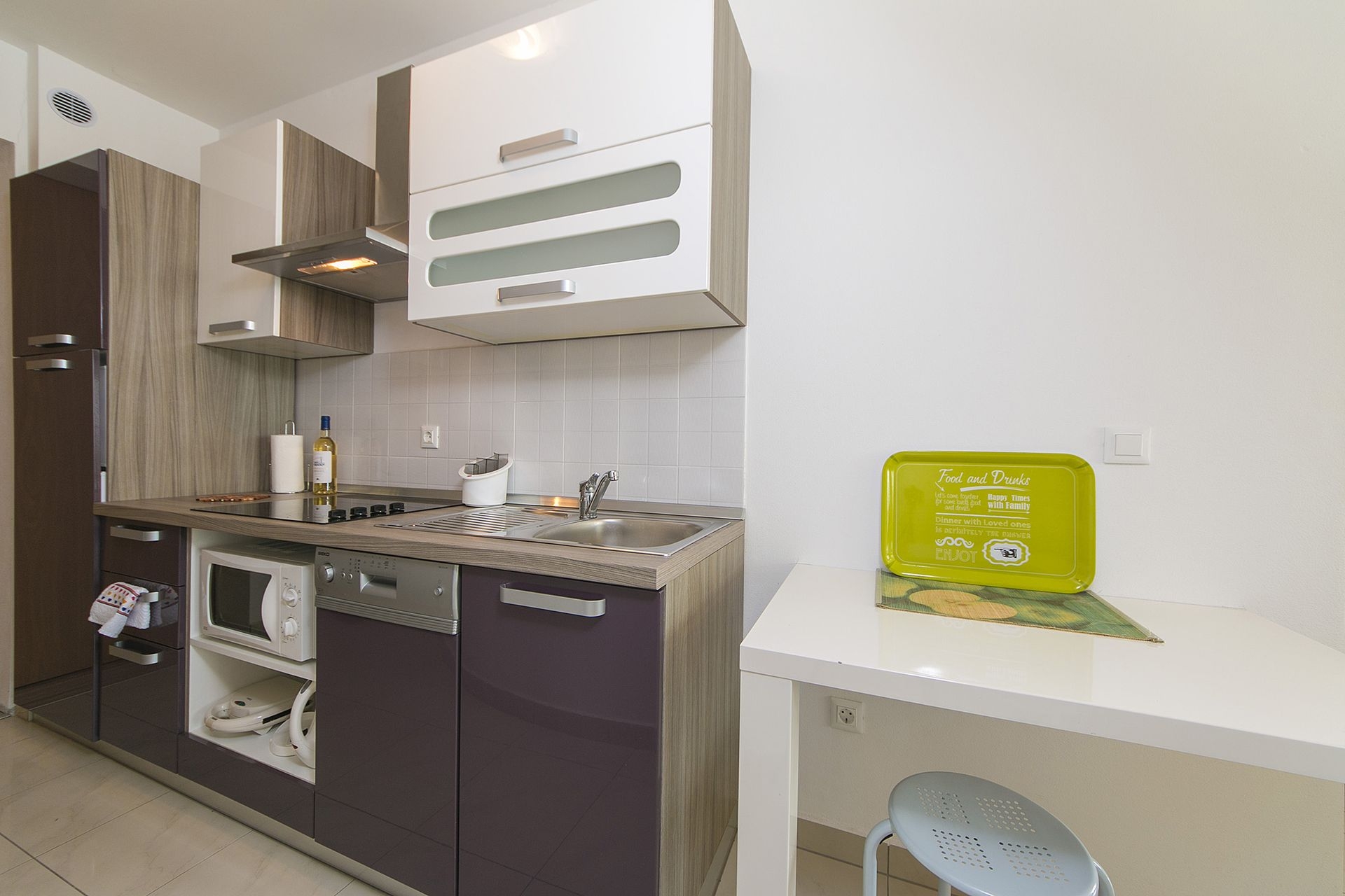Two bedroom apartment with balcony and sea view Brela, Makarska  A-a