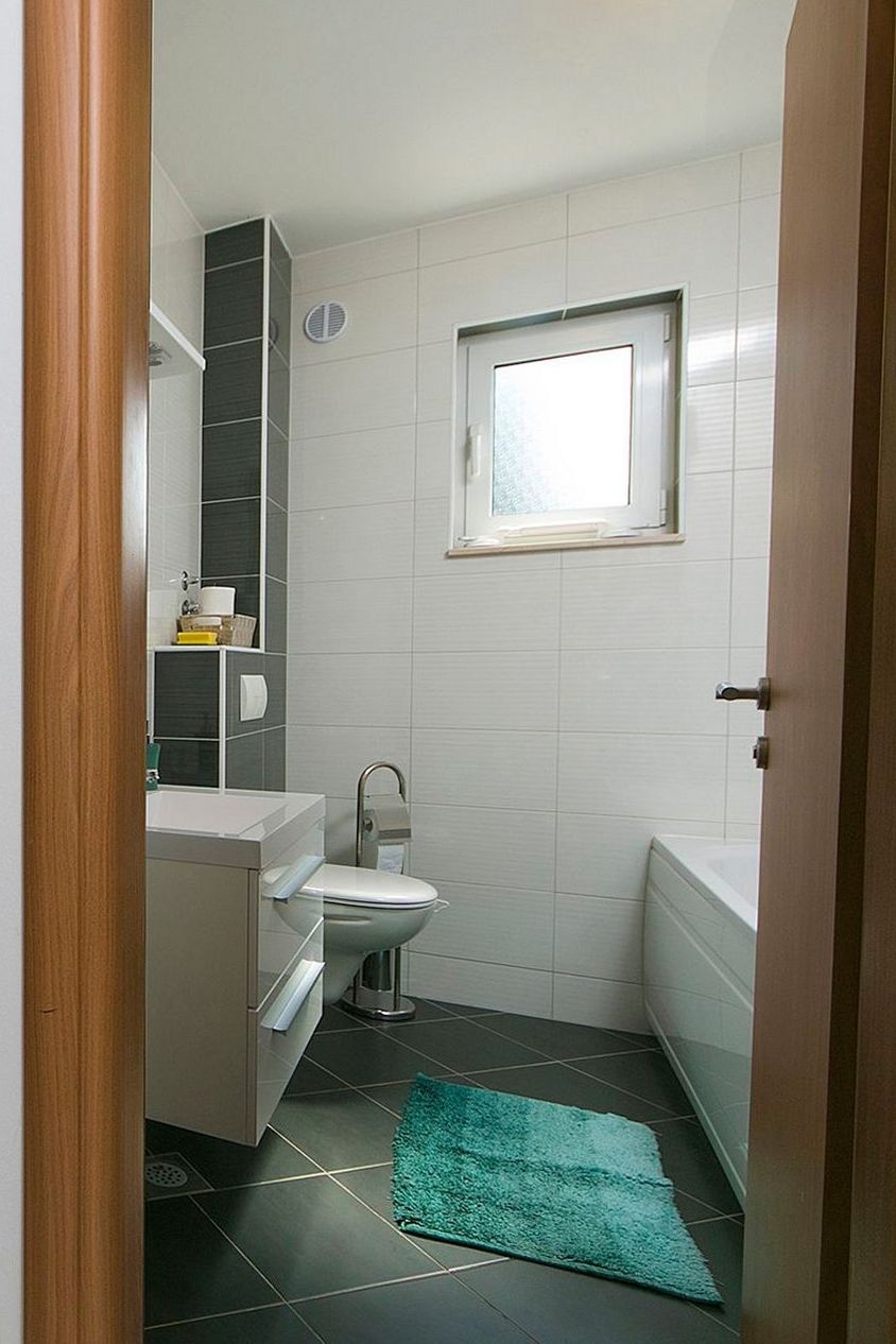 Two bedroom apartment with balcony and sea view Brela, Makarska  A-b