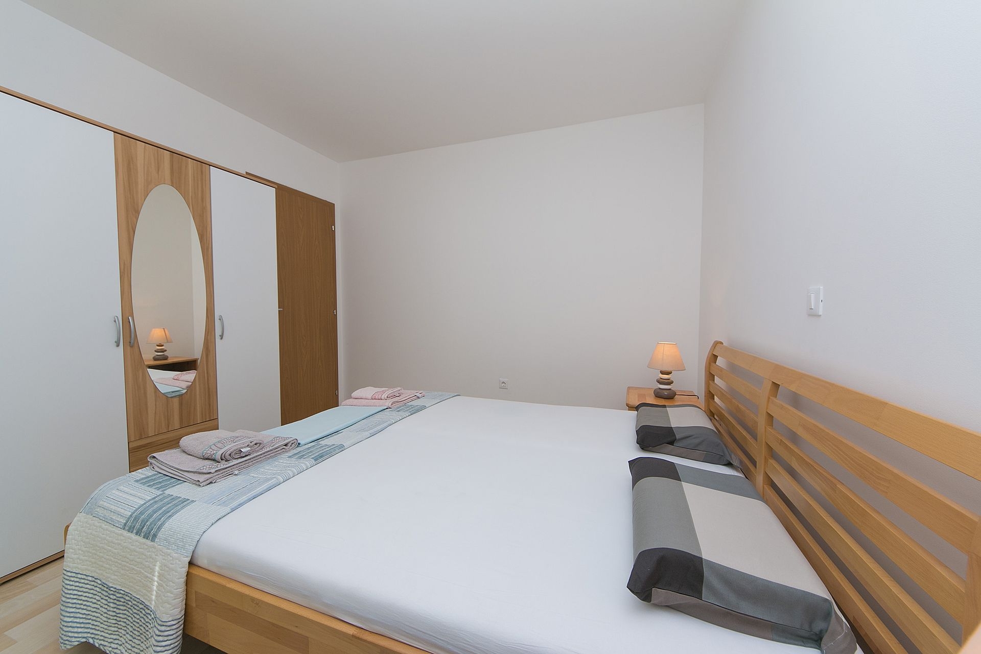 Two bedroom apartment with balcony and sea view Brela, Makarska  A-b