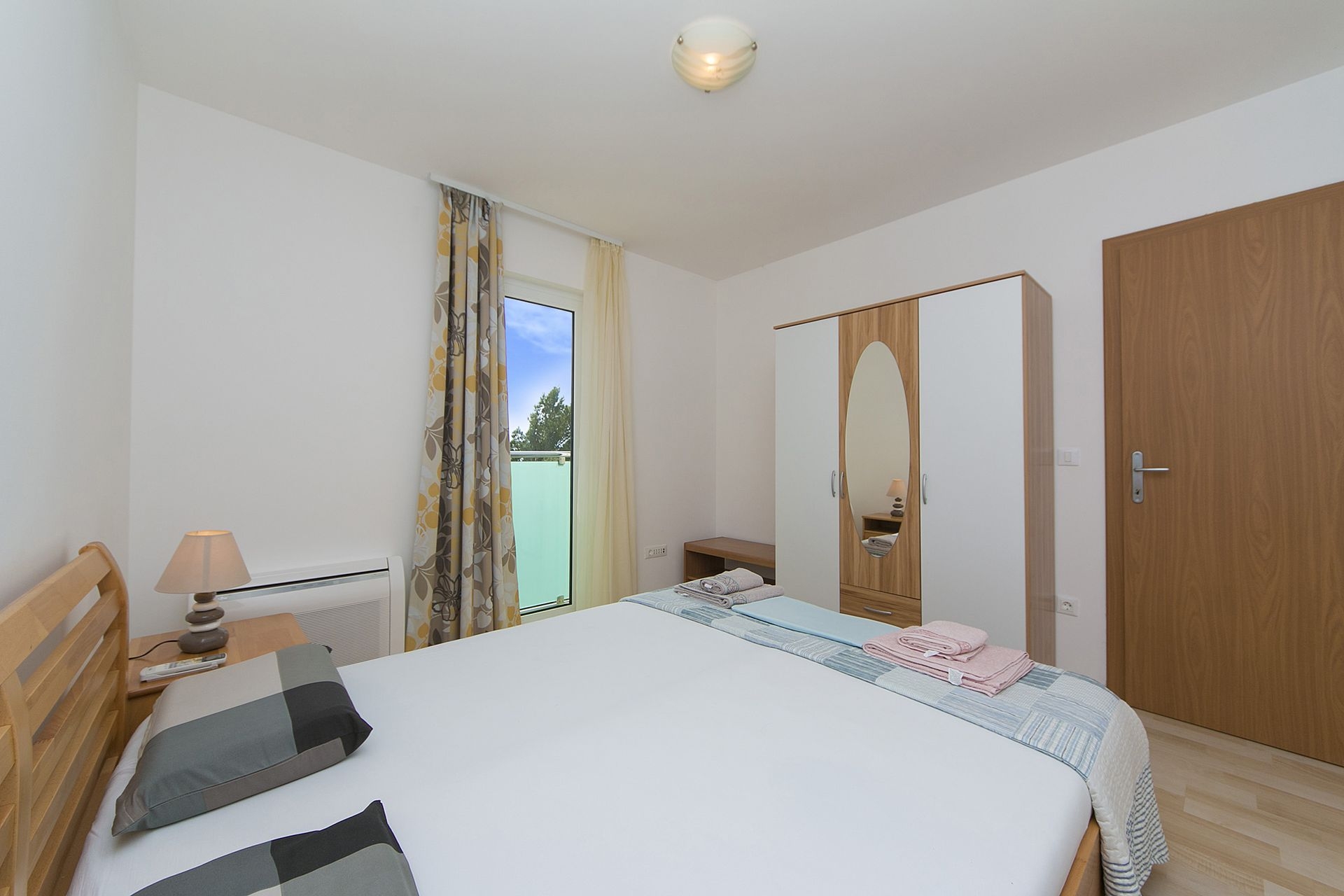 Two bedroom apartment with balcony and sea view Brela, Makarska  A-b