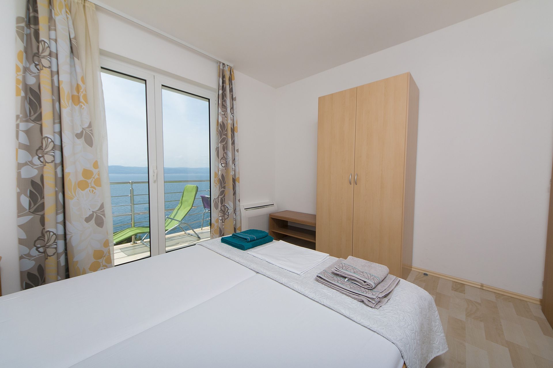 Two bedroom apartment with balcony and sea view Brela, Makarska  A-b