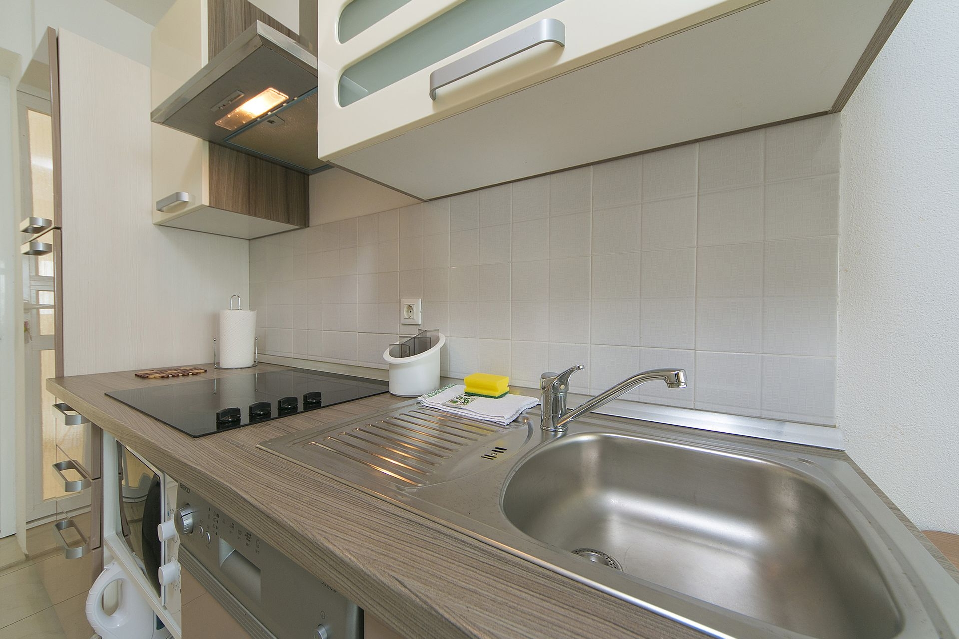 Two bedroom apartment with balcony and sea view Brela, Makarska  A-b