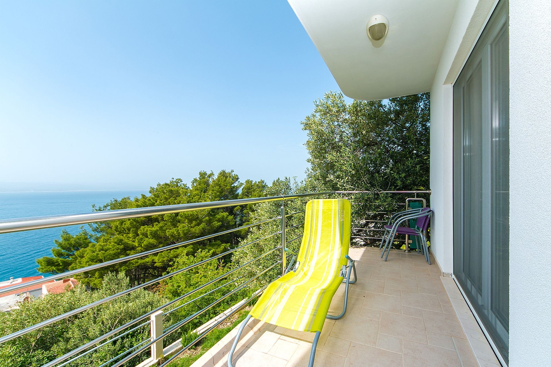 Two bedroom apartment with balcony and sea view Brela, Makarska  A-d