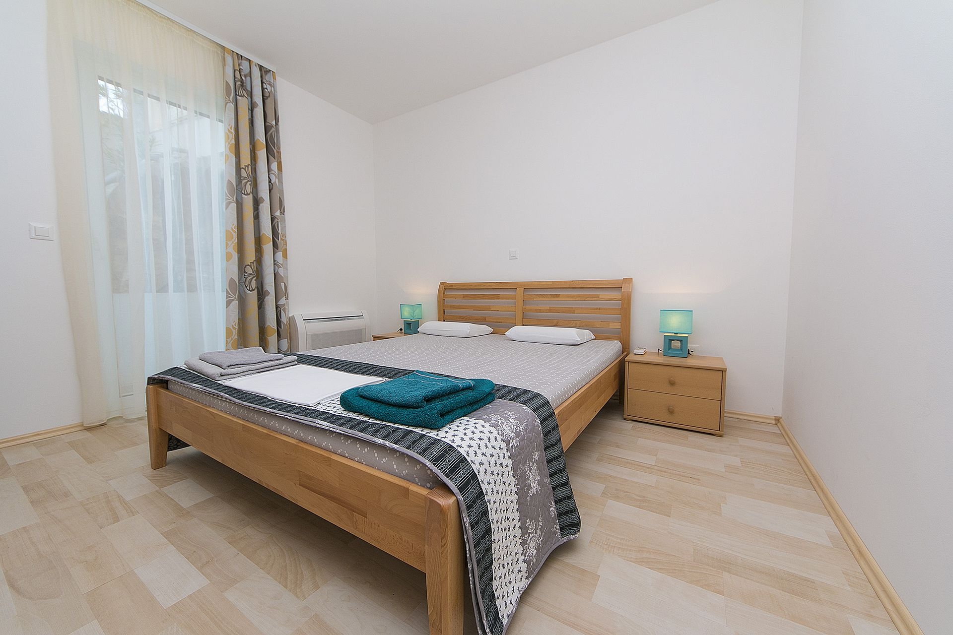 Two bedroom apartment with balcony and sea view Brela, Makarska  A-d