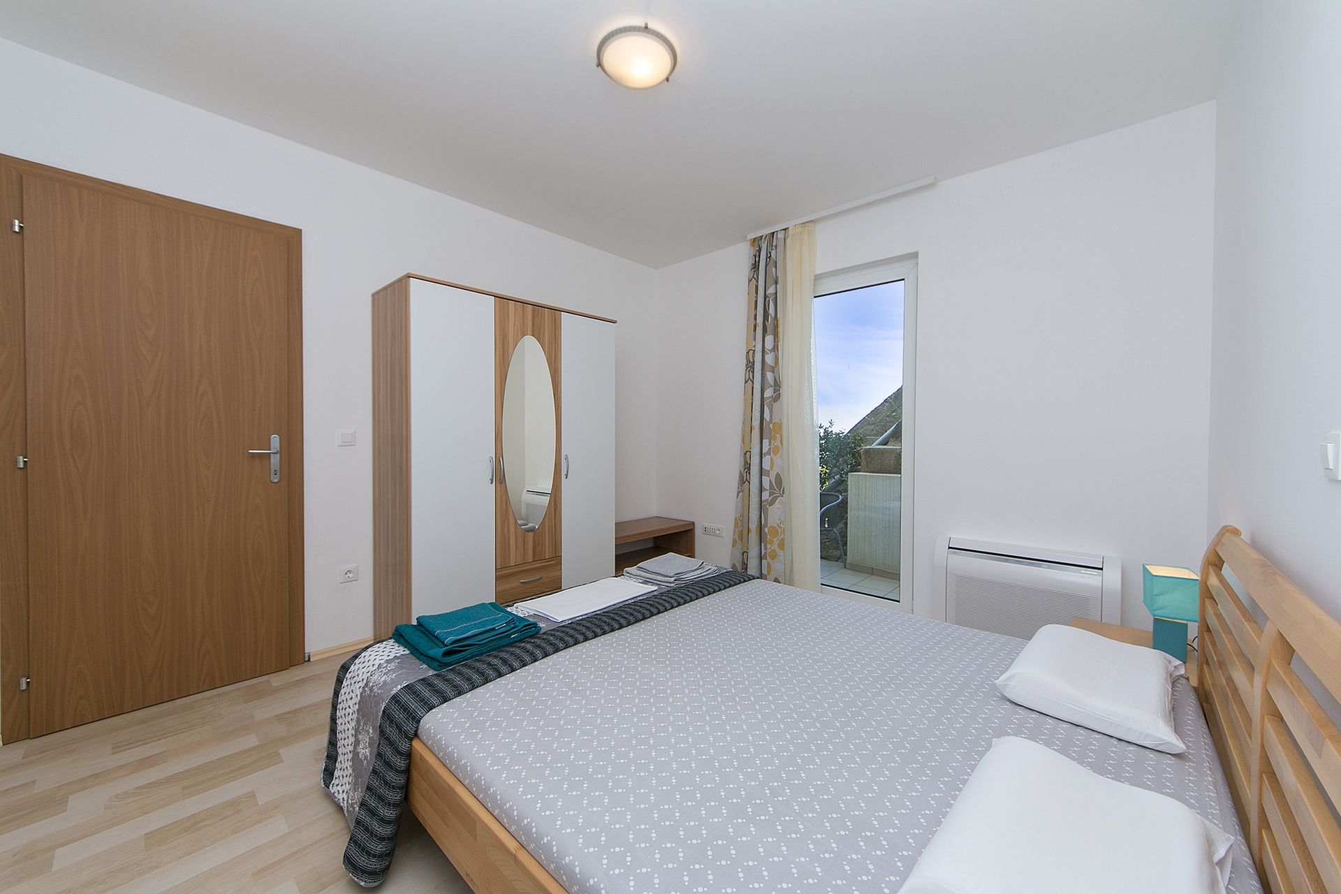 Two bedroom apartment with balcony and sea view Brela, Makarska  A-d