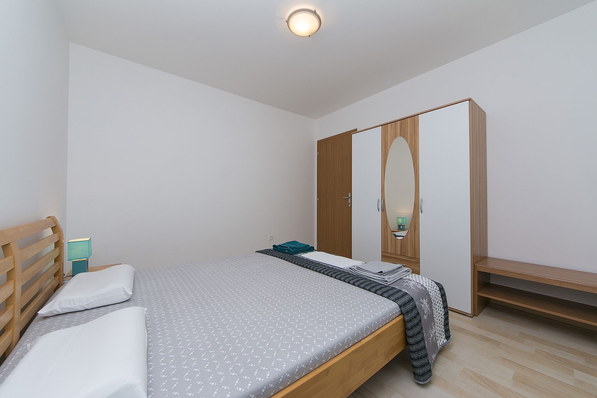 Two bedroom apartment with balcony and sea view Brela, Makarska  A-d