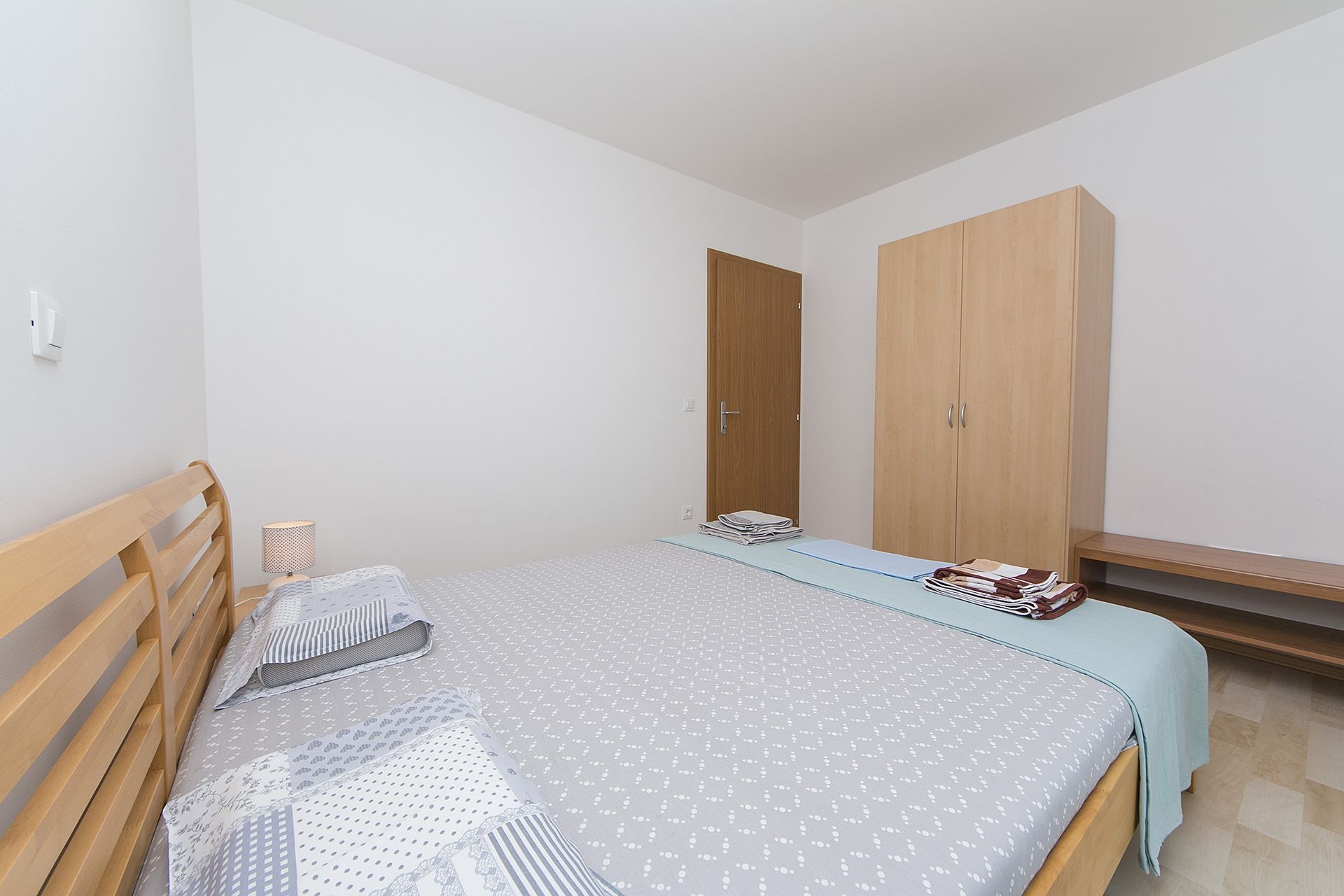 Two bedroom apartment with balcony and sea view Brela, Makarska  A-d