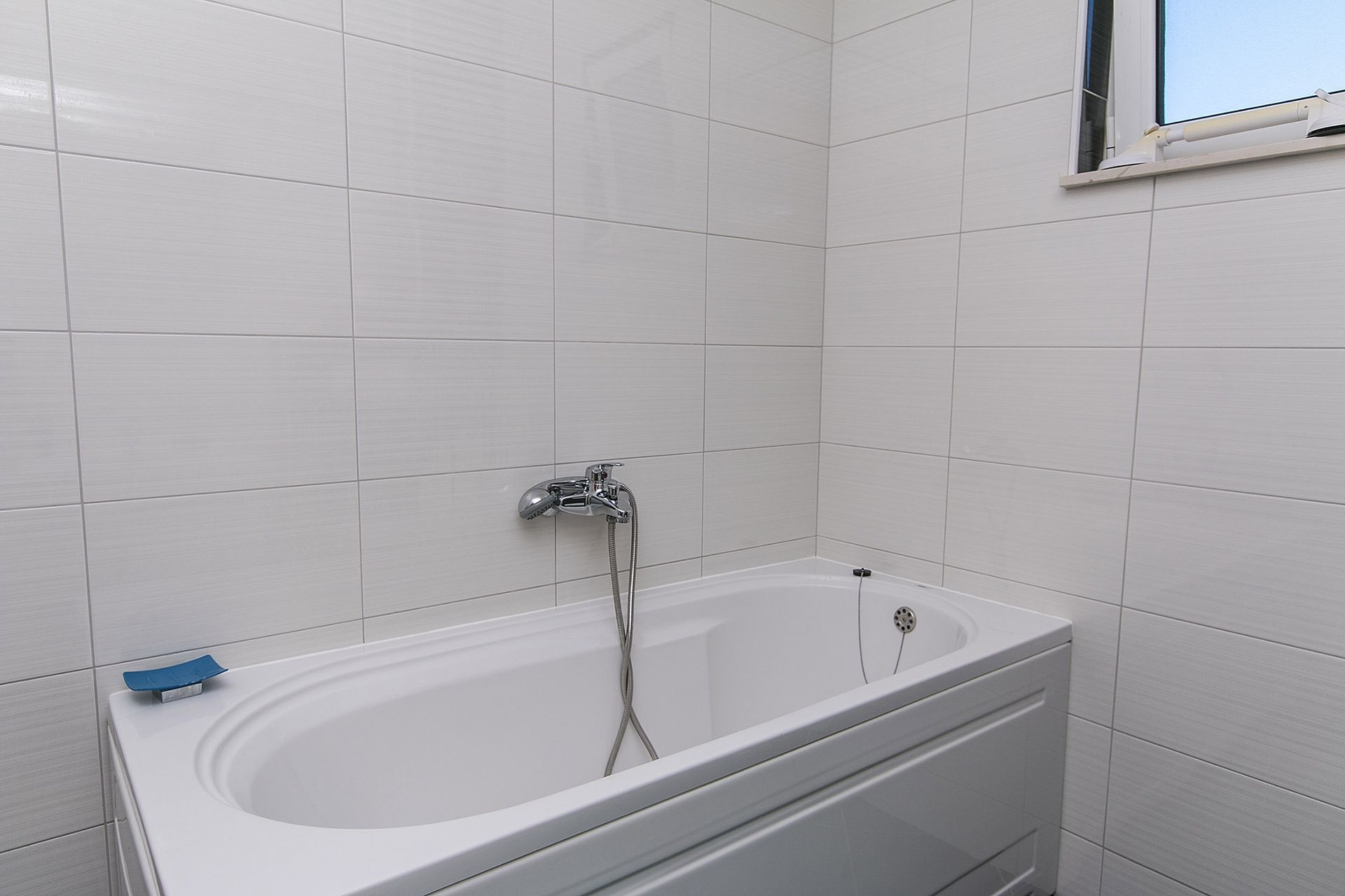 Two bedroom apartment with balcony and sea view Brela, Makarska  A-e