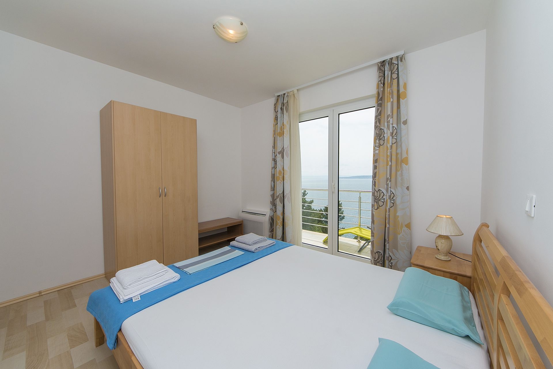 Two bedroom apartment with balcony and sea view Brela, Makarska  A-e