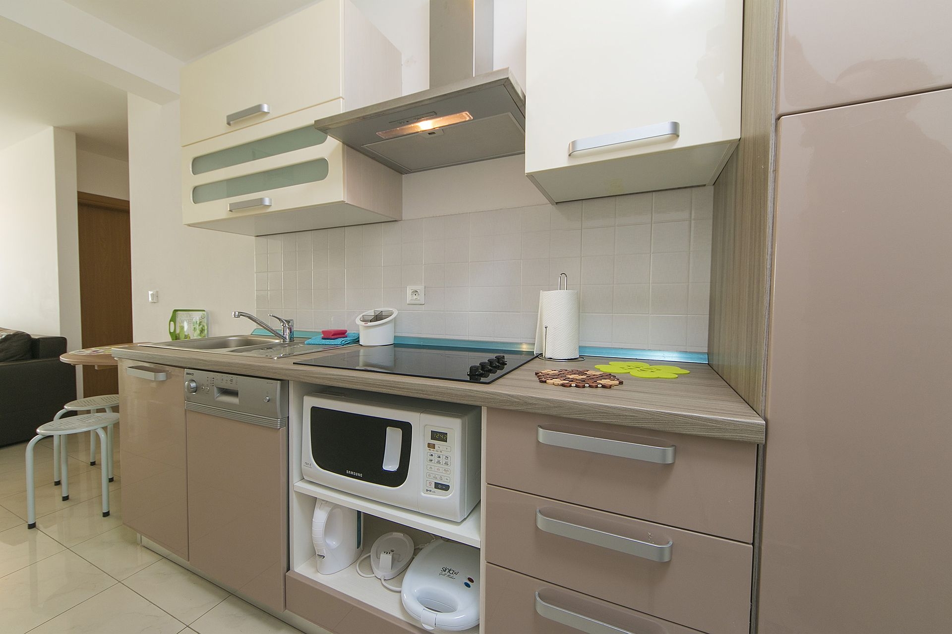 Two bedroom apartment with balcony and sea view Brela, Makarska  A-e