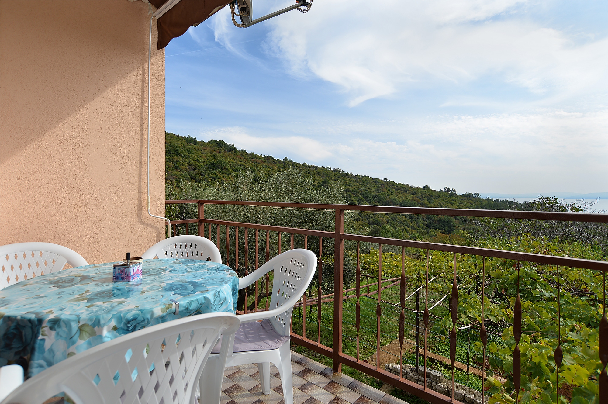 Two bedroom apartment with balcony and sea view Rabac, Labin  A-b