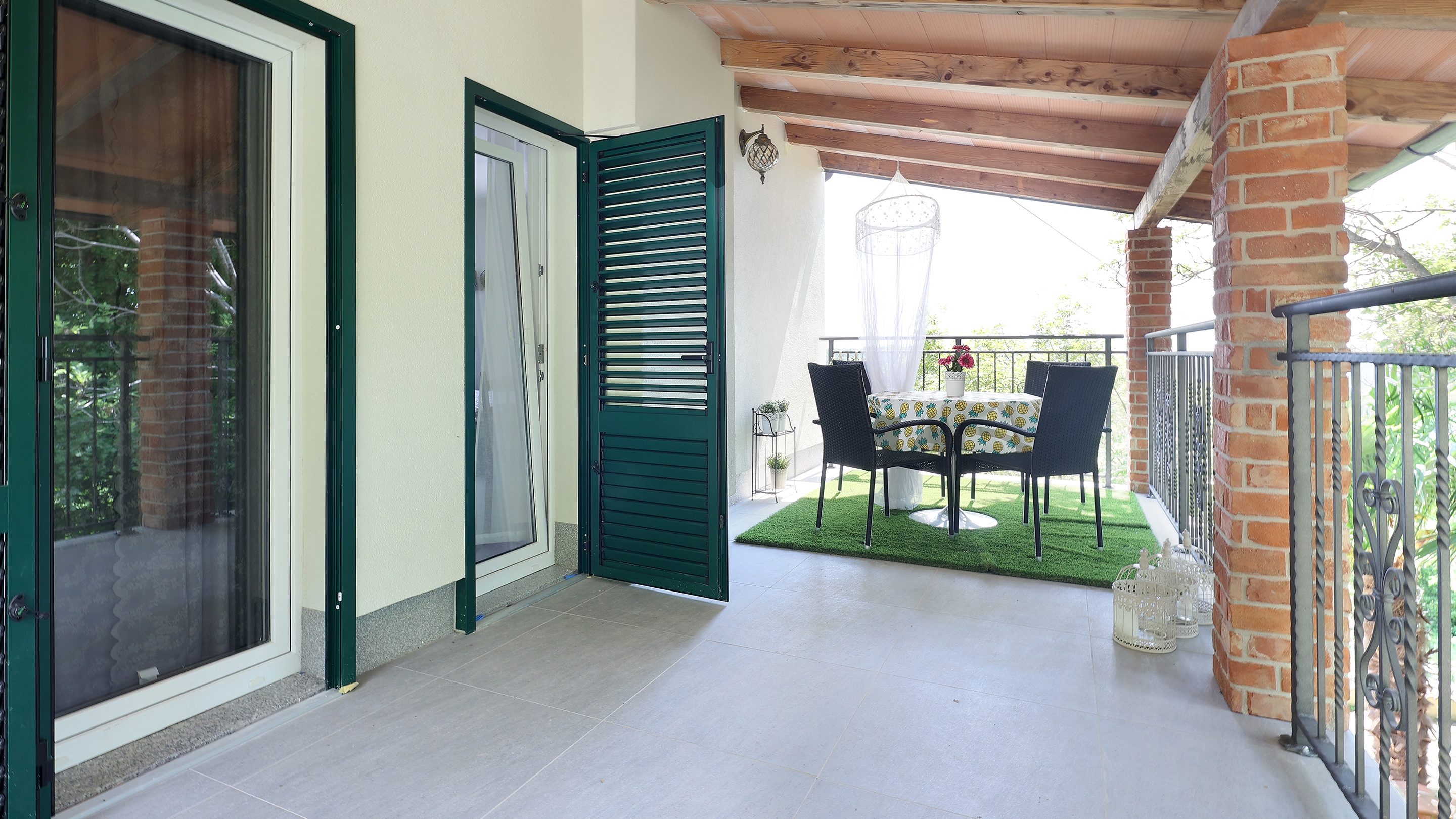 Four bedroom house with terrace Dolenja Vas, Central Istria - Središnja Istra  K