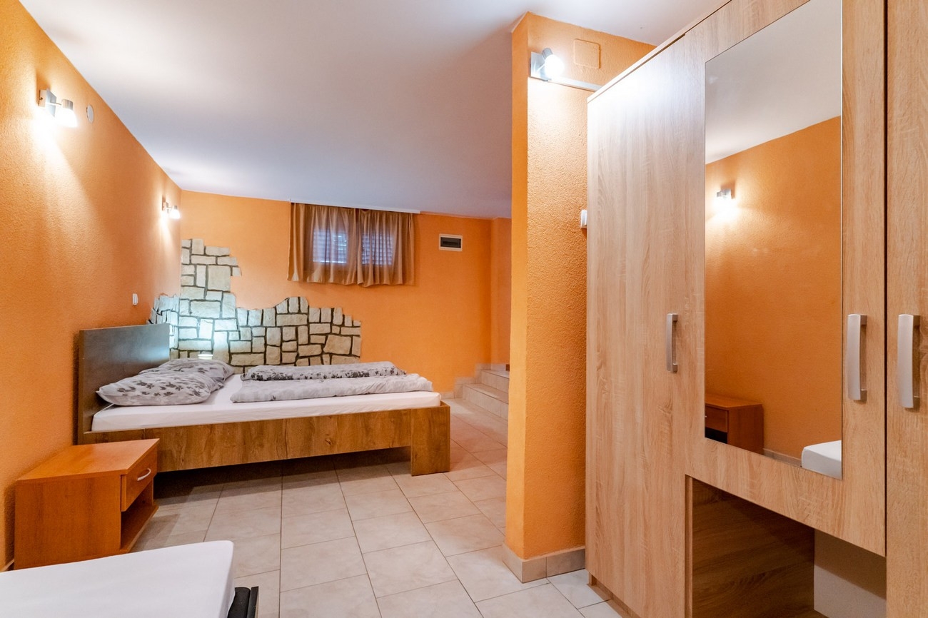 One bedroom apartment with terrace Lopar, Rab  A-a