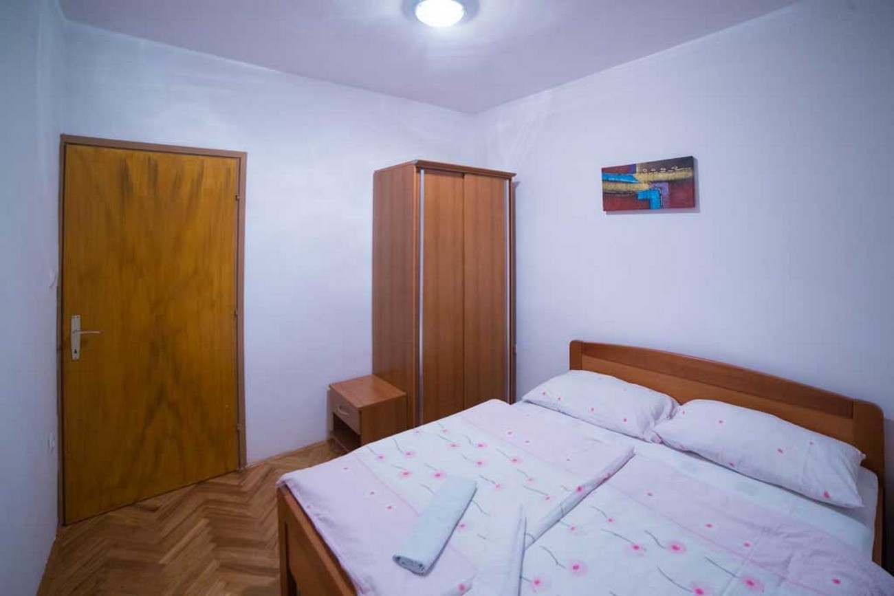 Three bedroom apartment with balcony Lopar, Rab  A-b