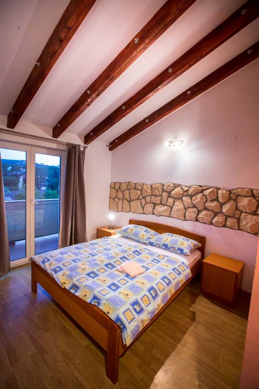 Two bedroom apartment with terrace Lopar, Rab  A-c