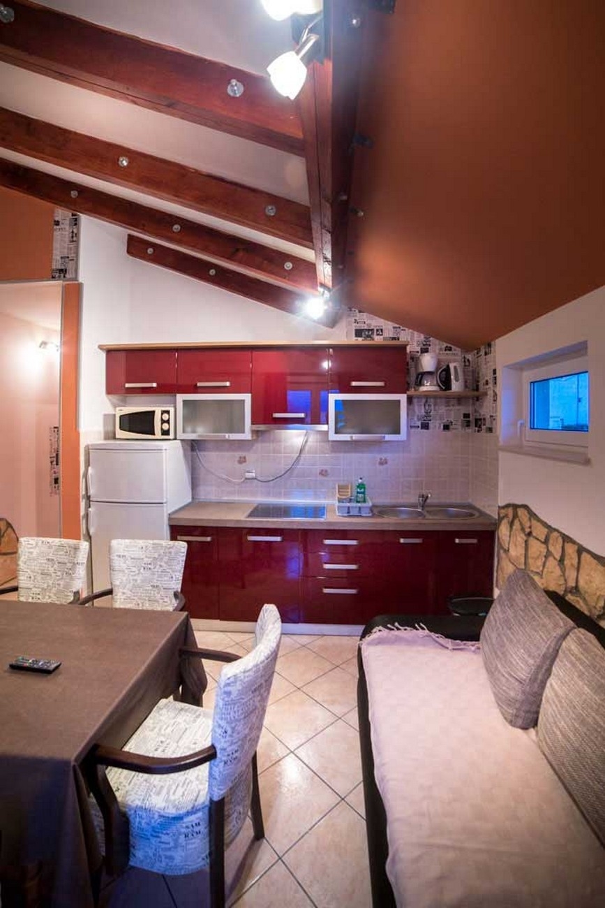 Two bedroom apartment with terrace Lopar, Rab  A-c