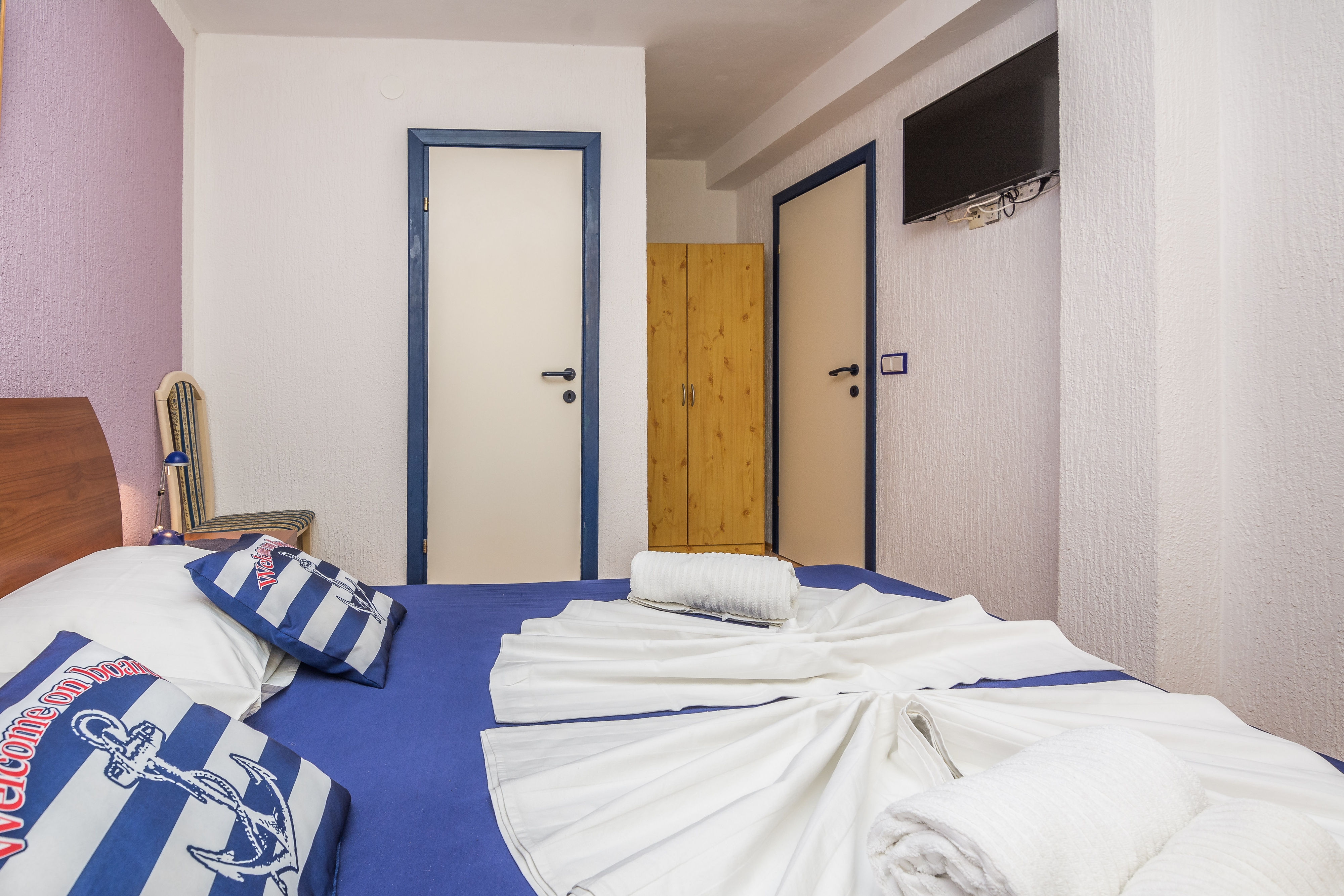 Two bedroom apartment with terrace Vir  A-a