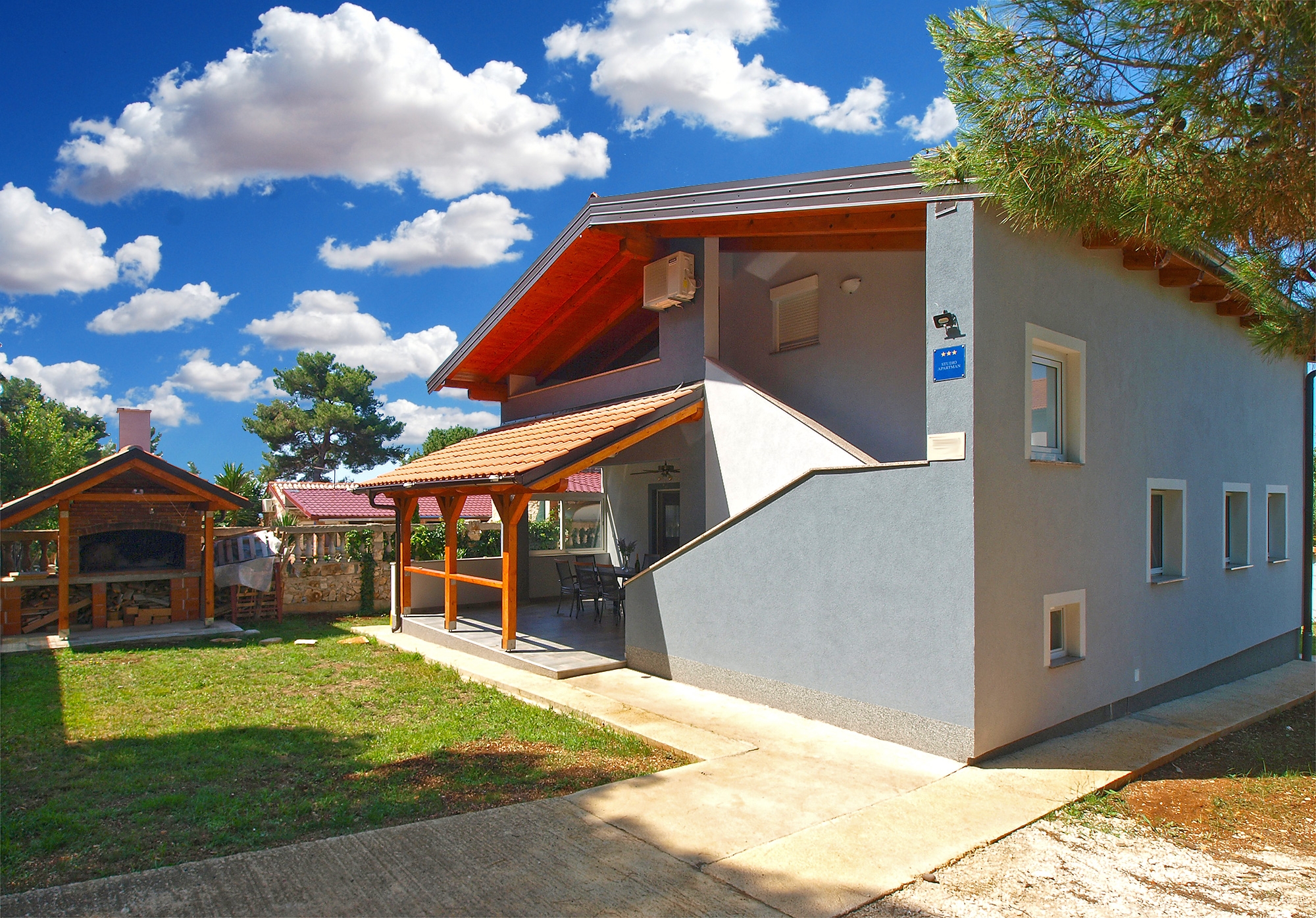 Comfortable and spacious house with terrace Peroj, Fažana (K-20754)