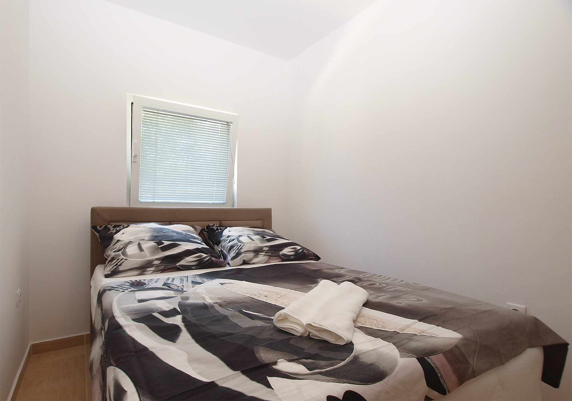 Comfortable and spacious house with terrace Peroj, Fažana  K