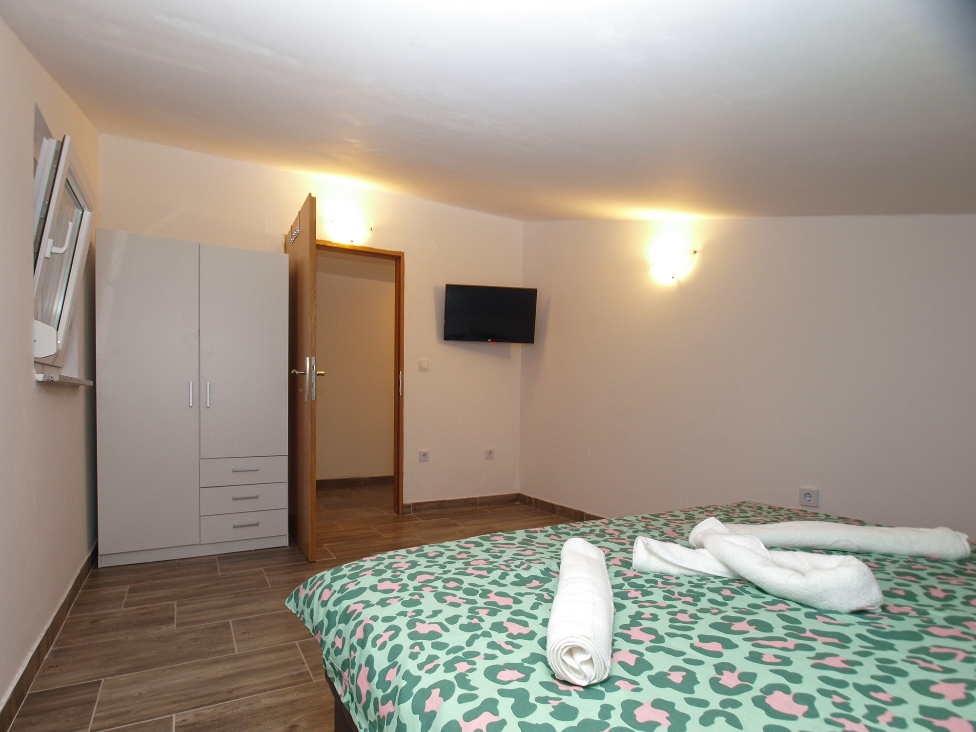Comfortable and spacious house with terrace Peroj, Fažana  K