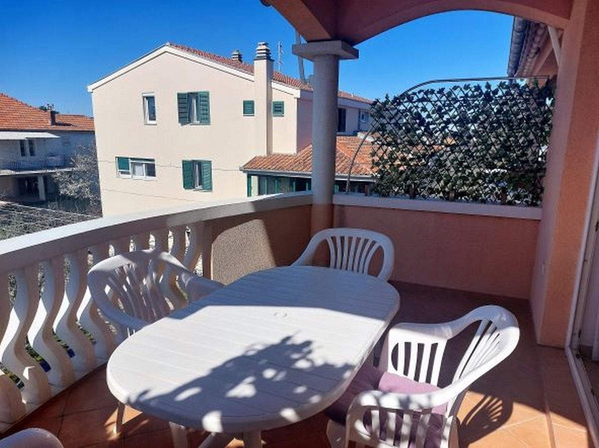 Two bedroom apartment with terrace Biograd na Moru, Biograd (A-20756-b)