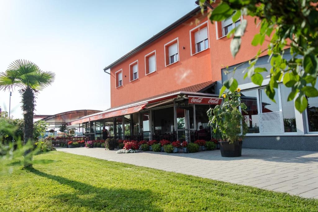 Top Slavonija Staro Petrovo Selo Top Slavonija Staro Petrovo Selo