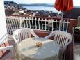 Šibenik, Terasa v ubytování typu apartment, s výhledem na moře, domácí mazlíčci povoleni a WiFi.