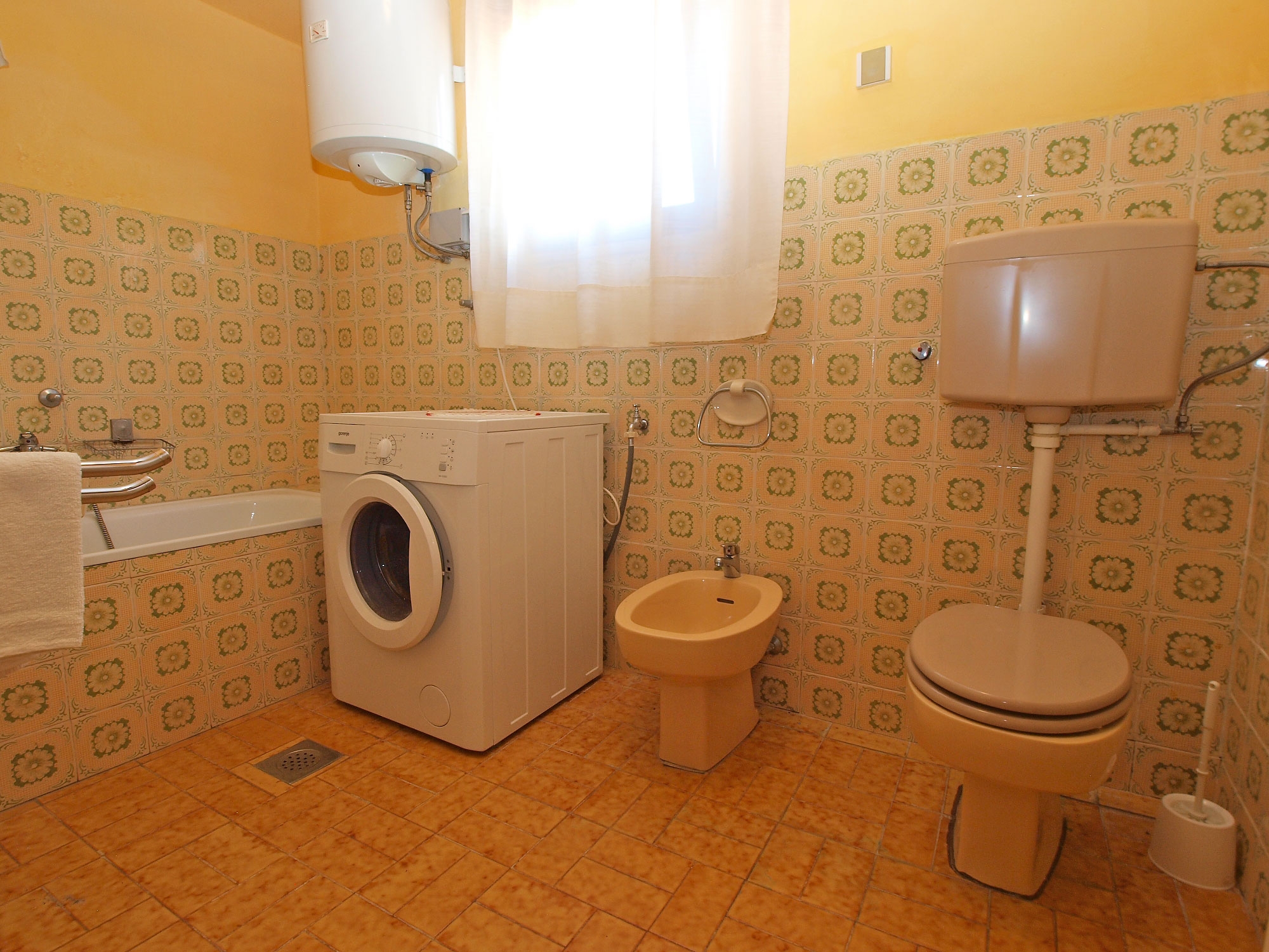 Three bedroom apartment with balcony Valbandon, Fažana  A-a