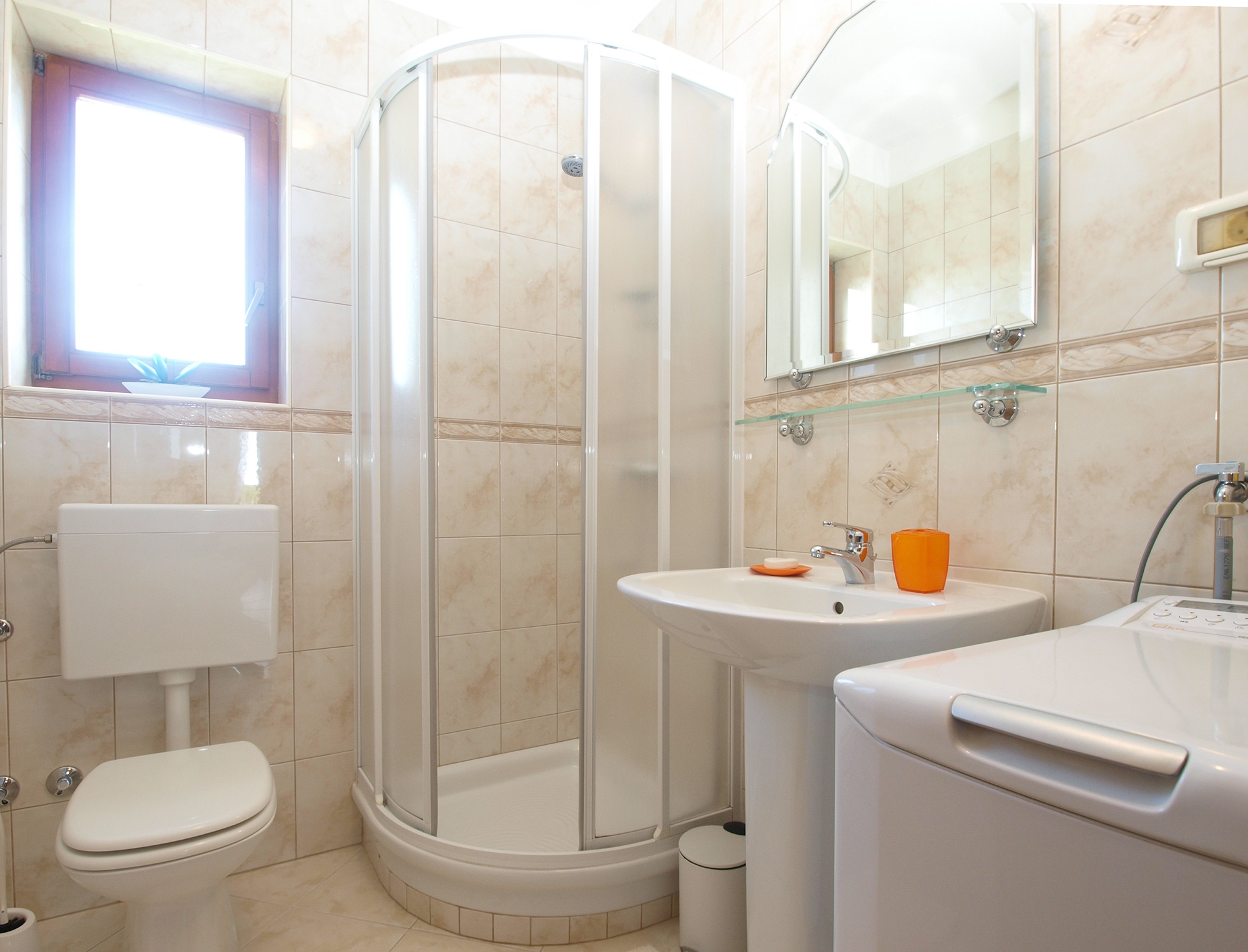 Four bedroom house with terrace Valbandon, Fažana  K