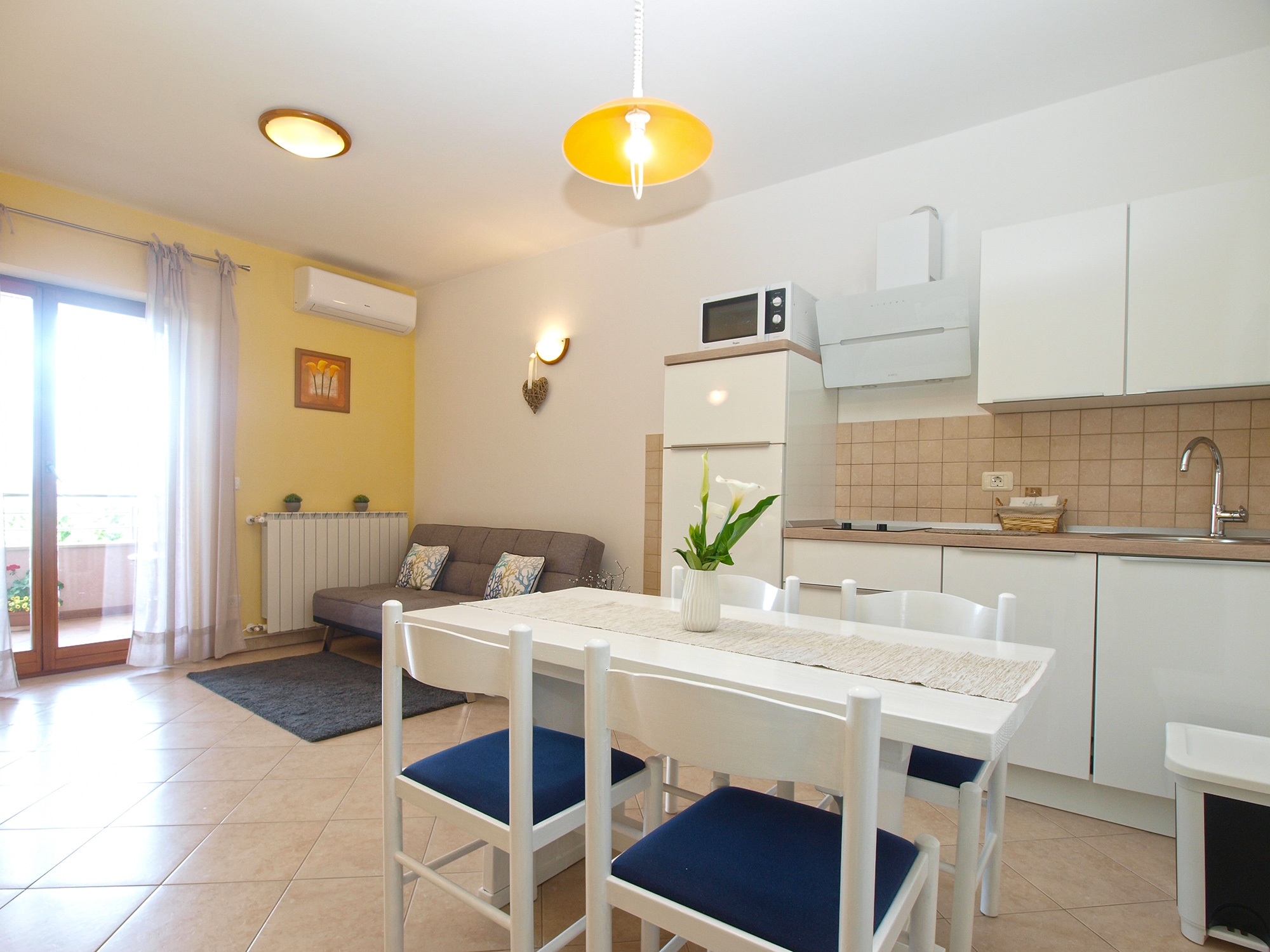 Four bedroom house with terrace Valbandon, Fažana  K