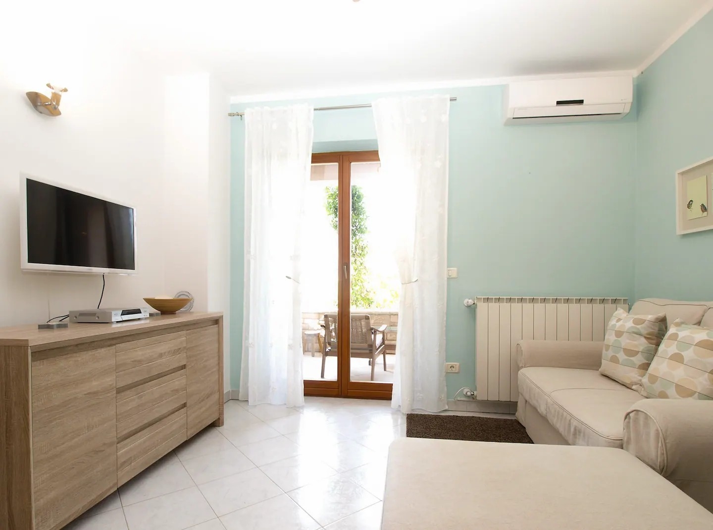 Four-bedroom house with terrace Valbandon, Fažana (K-20772)