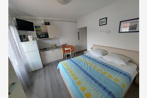 Apartments by the sea Supetarska Draga - Donja, Rab - 20773