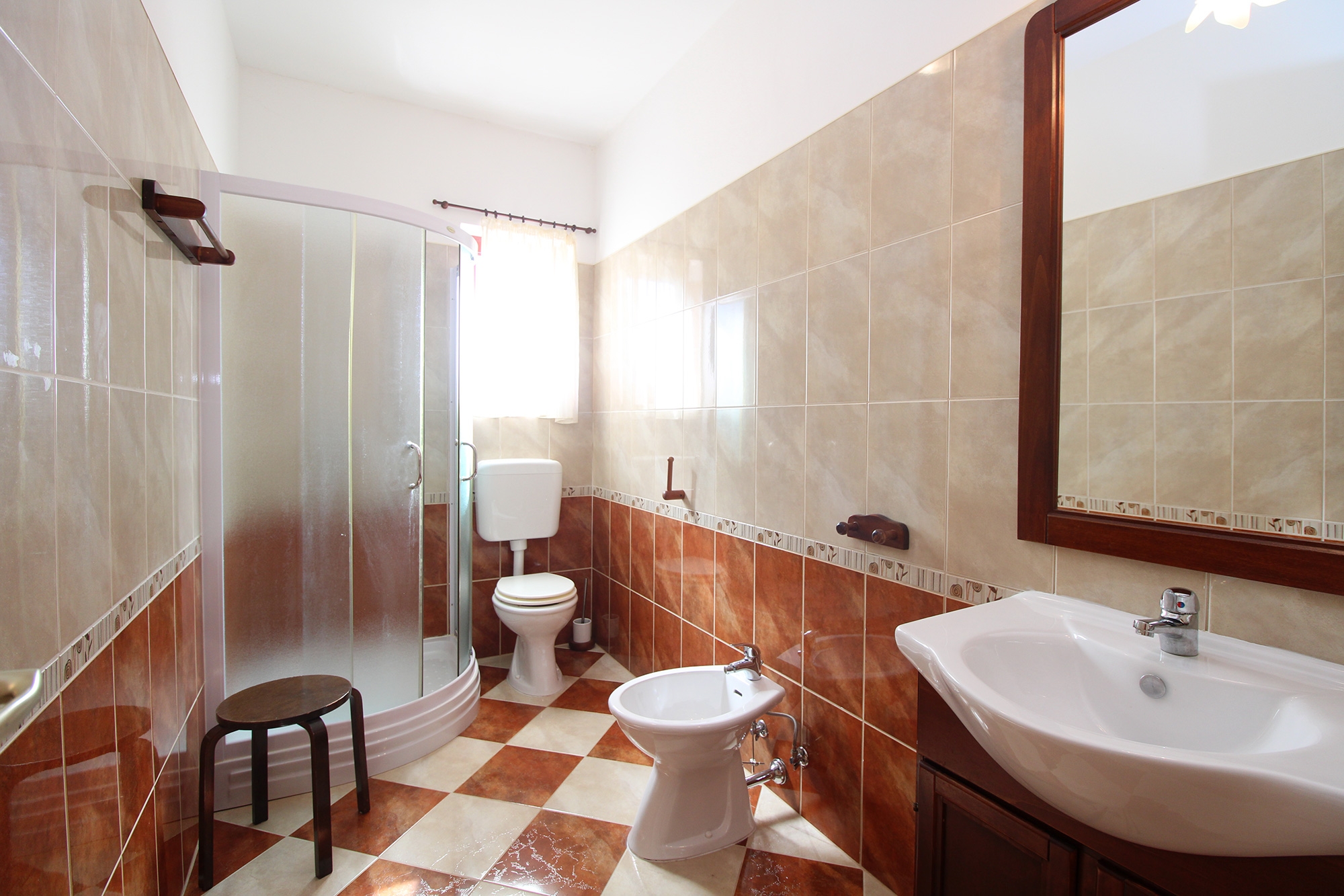 Comfortable and spacious house with terrace Šišan, Medulin  K