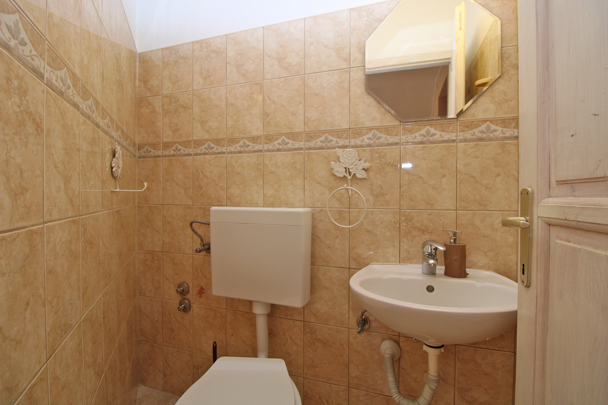 Comfortable and spacious house with terrace Šišan, Medulin  K