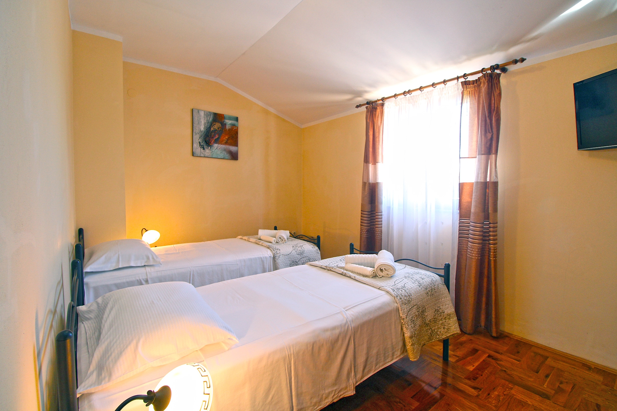 Comfortable and spacious house with terrace Šišan, Medulin  K