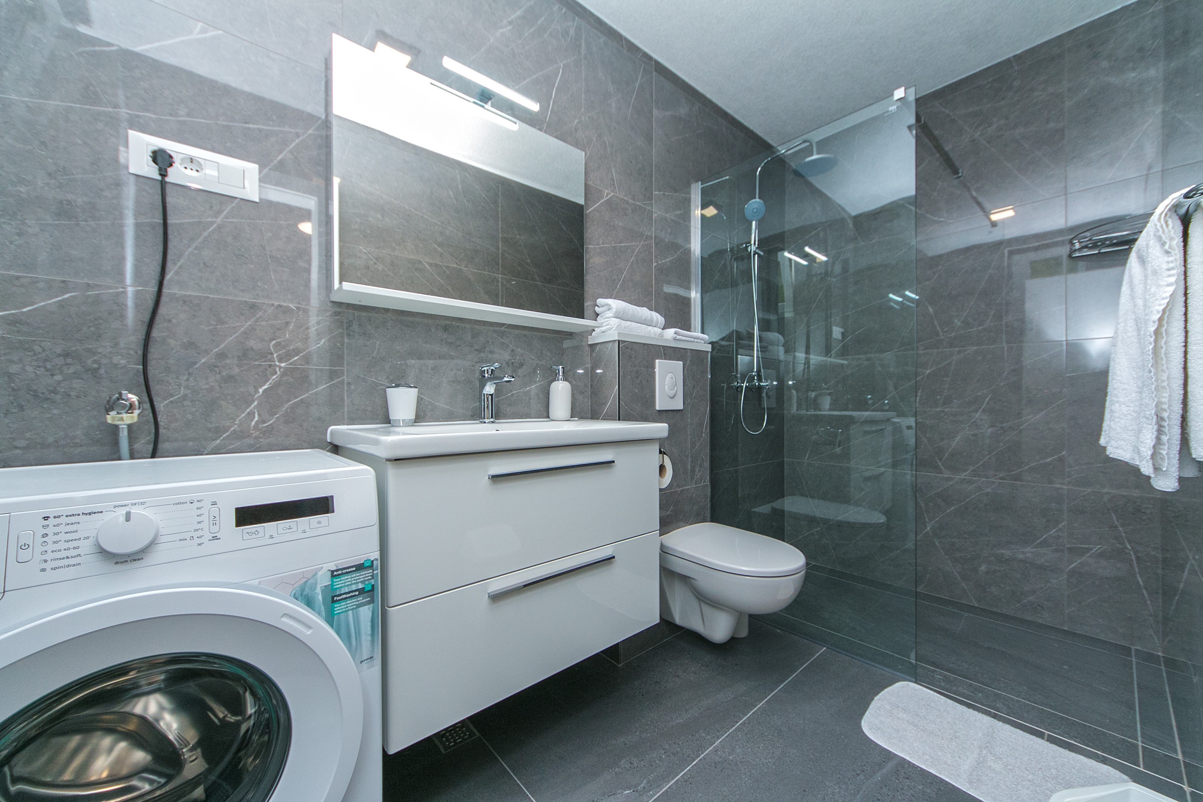 Two bedroom apartment with balcony Brela, Makarska  A-a