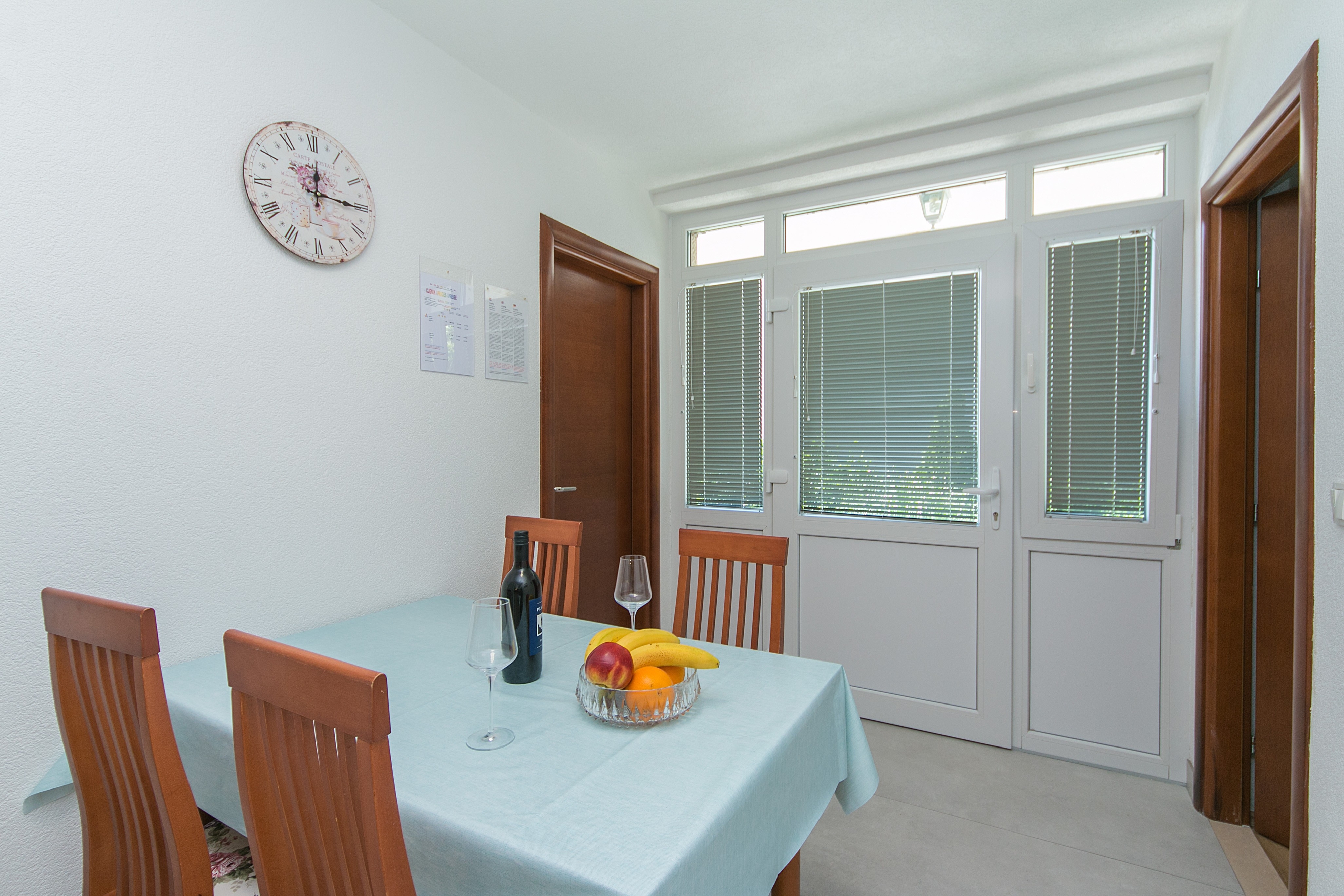 Two bedroom apartment with balcony Brela (Makarska) (A-20778-a) Two bedroom apartment with balcony Brela (Makarska) (A-20778-a)