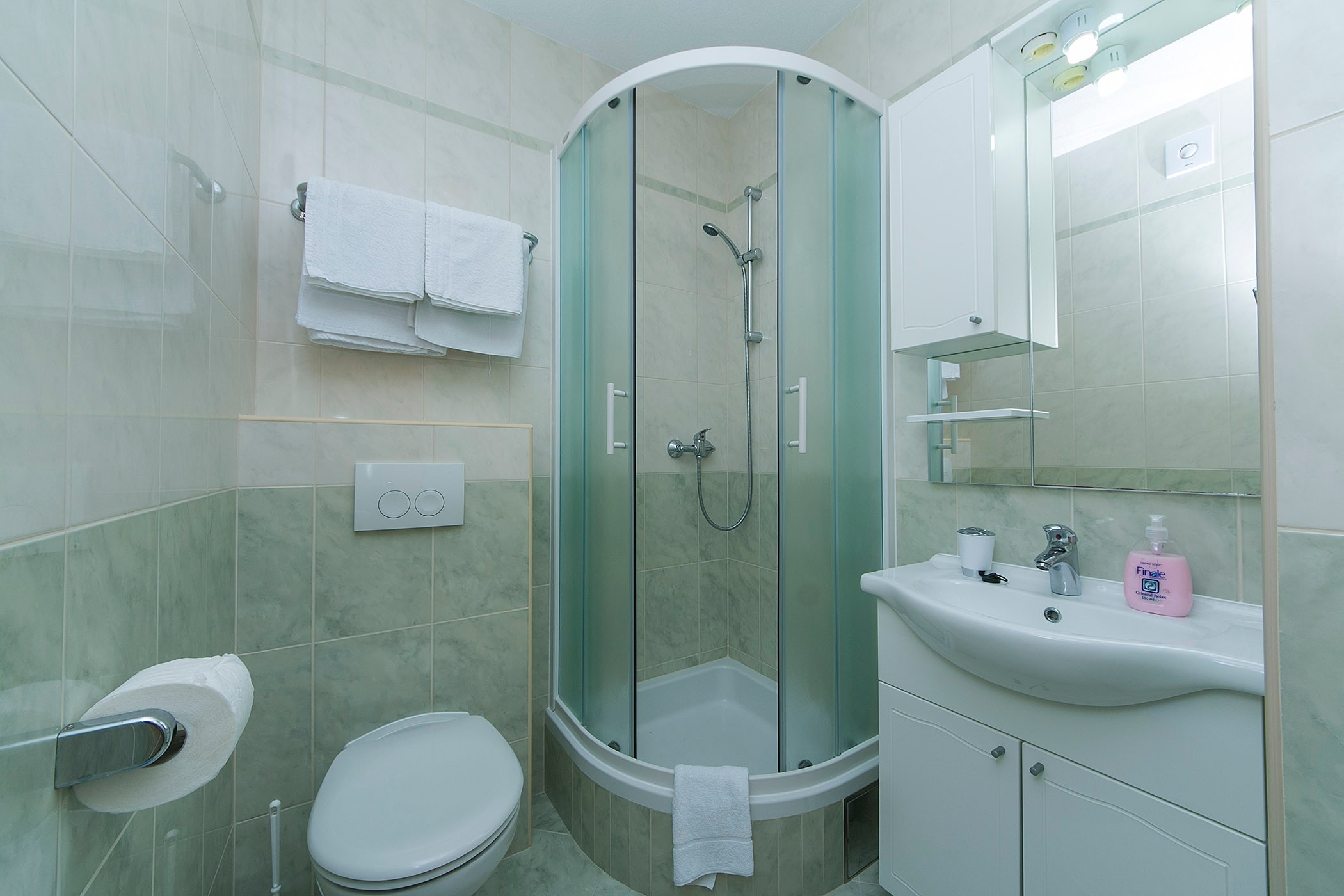 Three bedroom apartment with terrace and sea view Brela, Makarska  A-b
