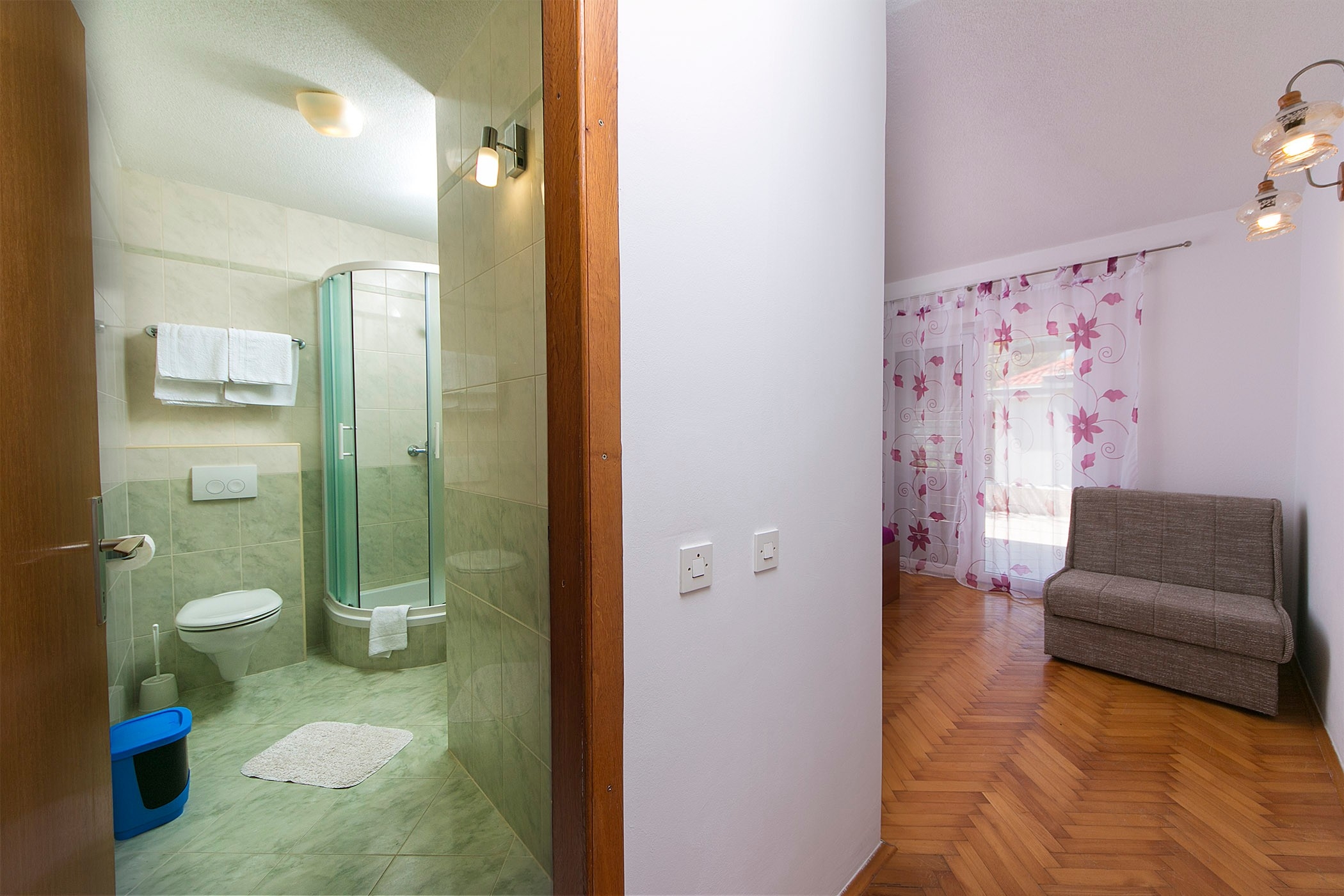 Three bedroom apartment with terrace and sea view Brela, Makarska  A-b