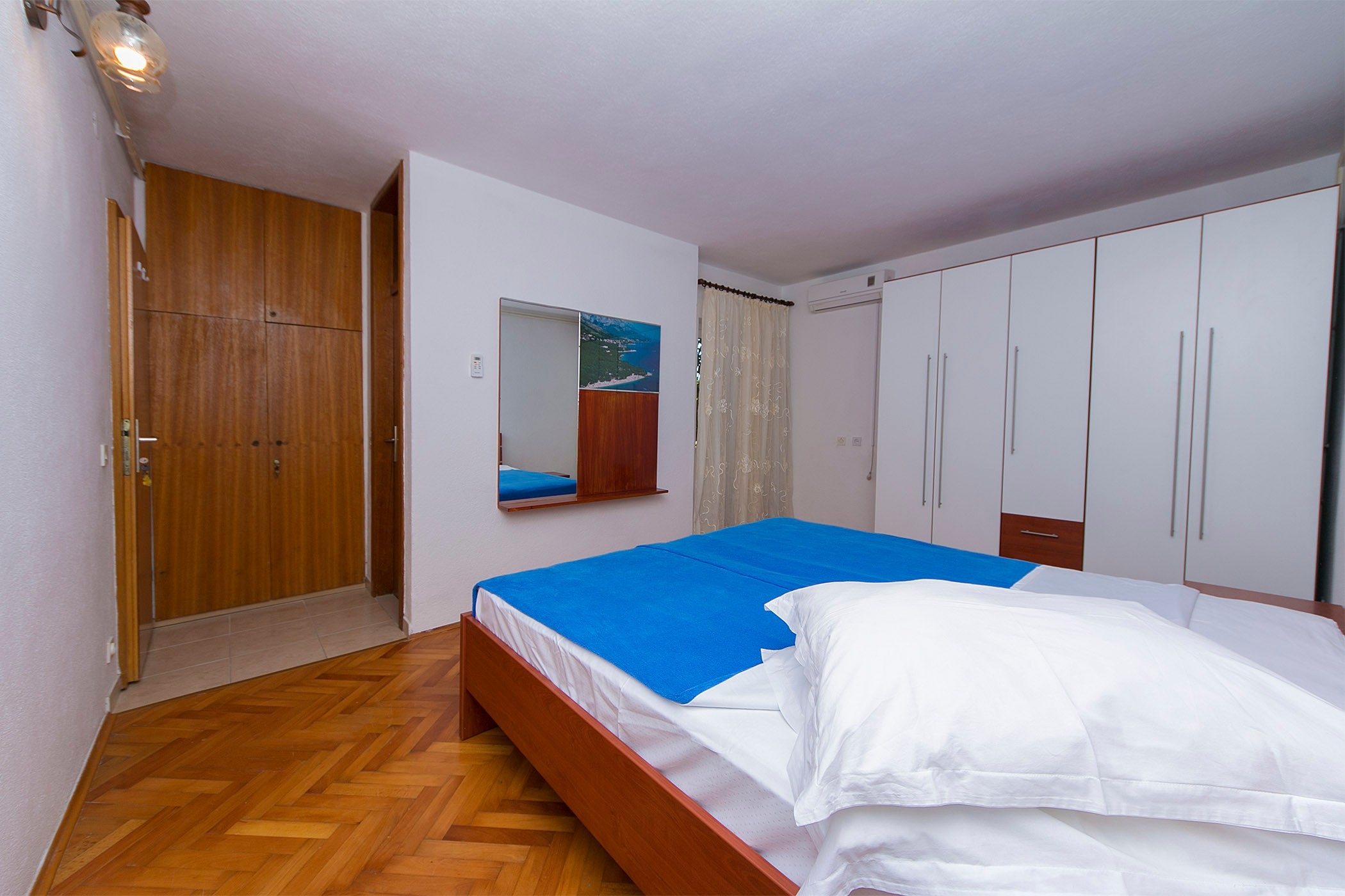 Three bedroom apartment with terrace and sea view Brela, Makarska  A-b