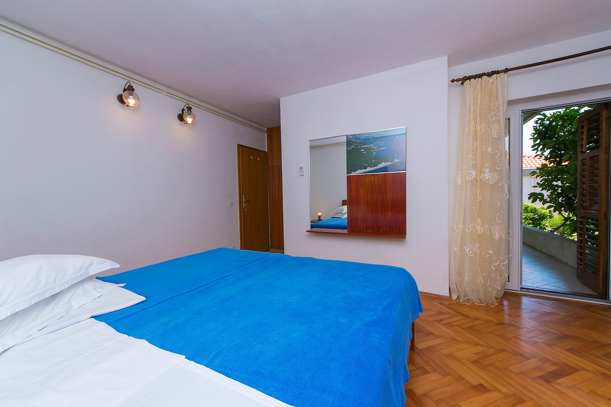 Three bedroom apartment with terrace and sea view Brela, Makarska  A-b