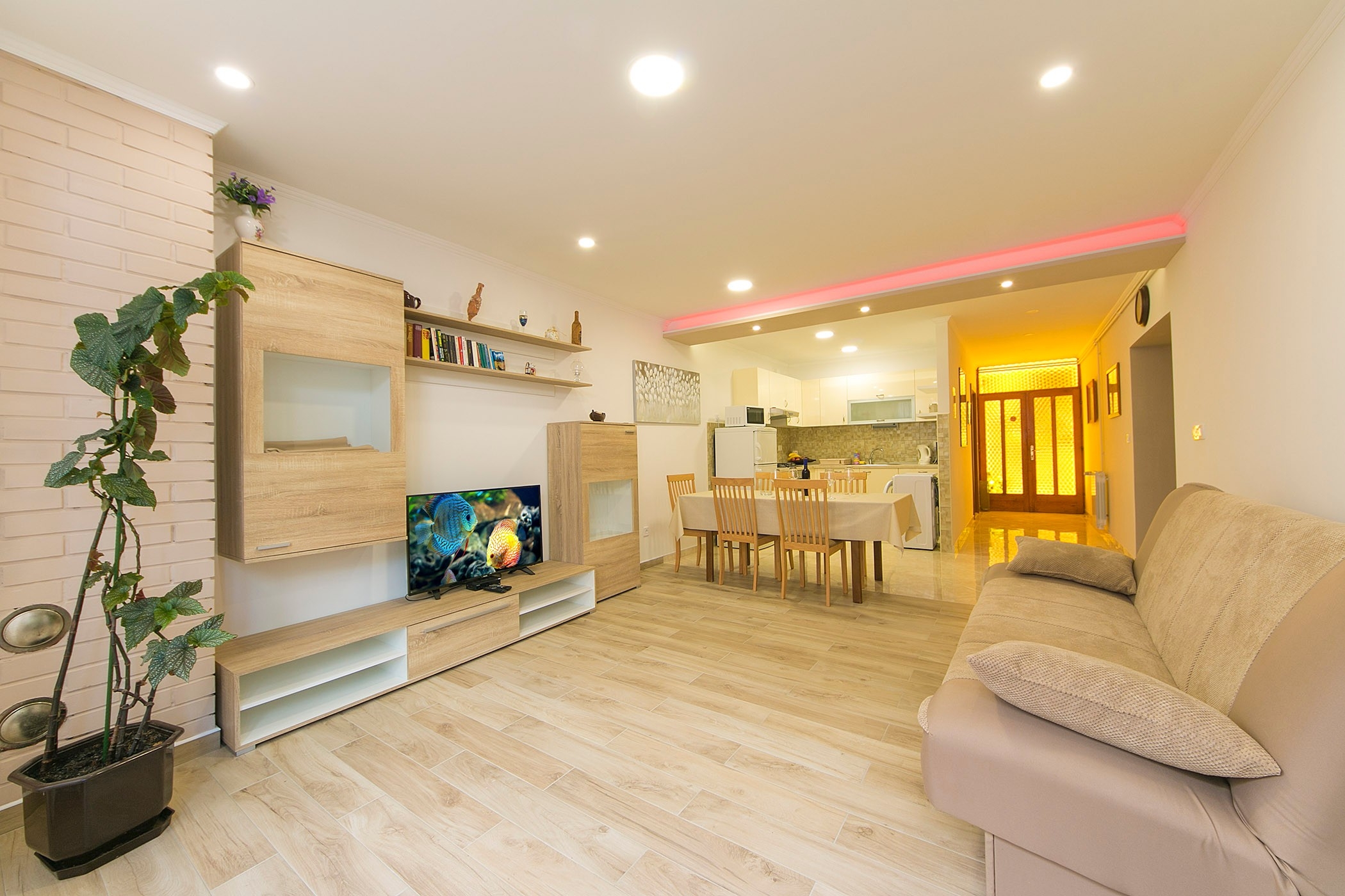 Three bedroom apartment with terrace and sea view Brela, Makarska (A-20778-b) Three bedroom apartment with terrace and sea view Brela, Makarska (A-20778-b)