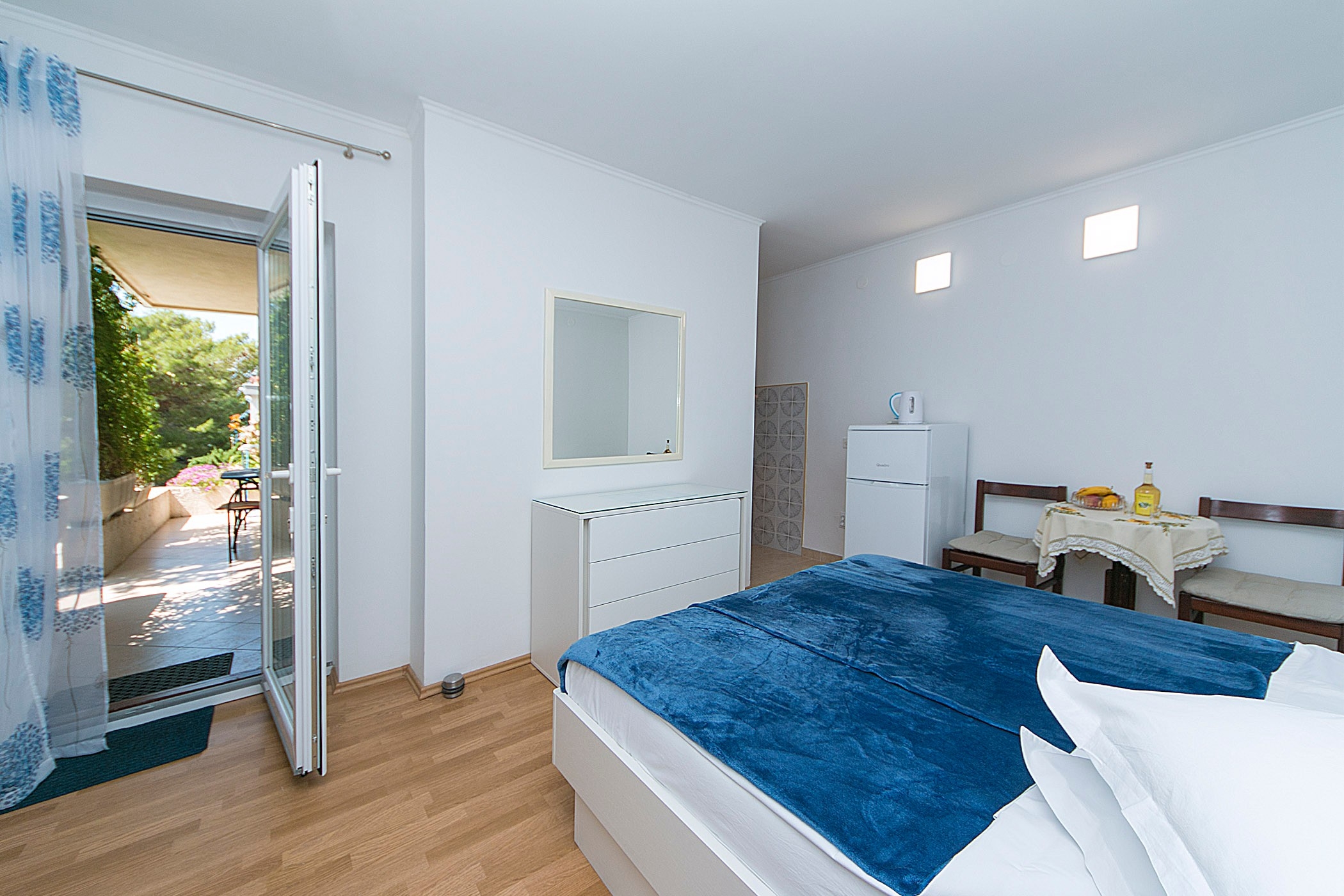 Studio flat with terrace Brela (Makarska) (AS-20778-a) Studio flat with terrace Brela (Makarska) (AS-20778-a)