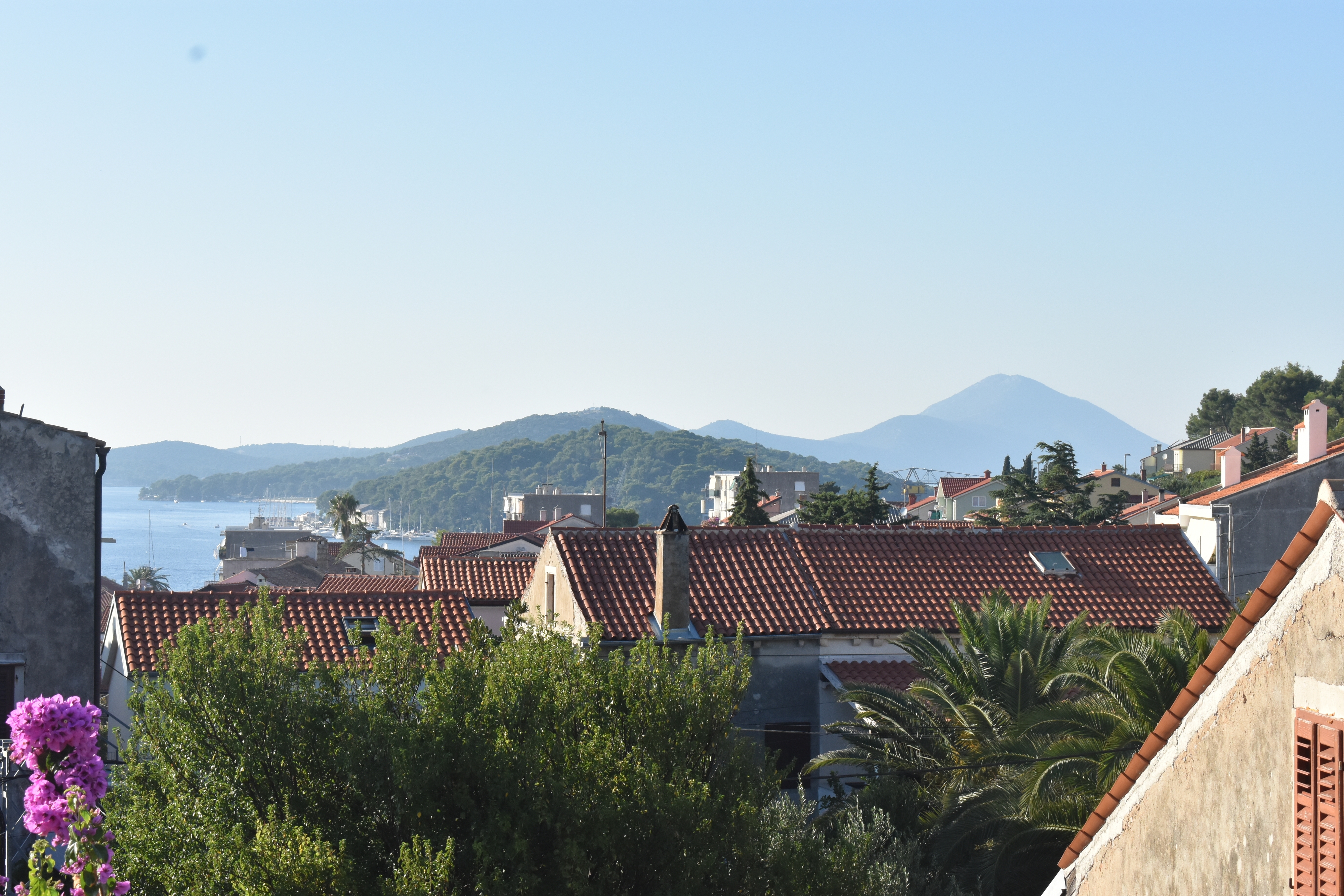 Two bedroom apartment with terrace and sea view Mali Lošinj, Lošinj  A-b