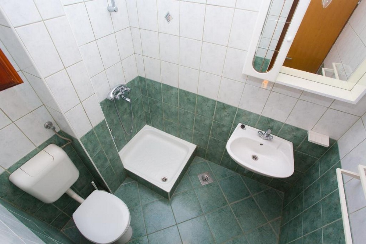 One bedroom apartment with terrace Promajna, Makarska  A-a